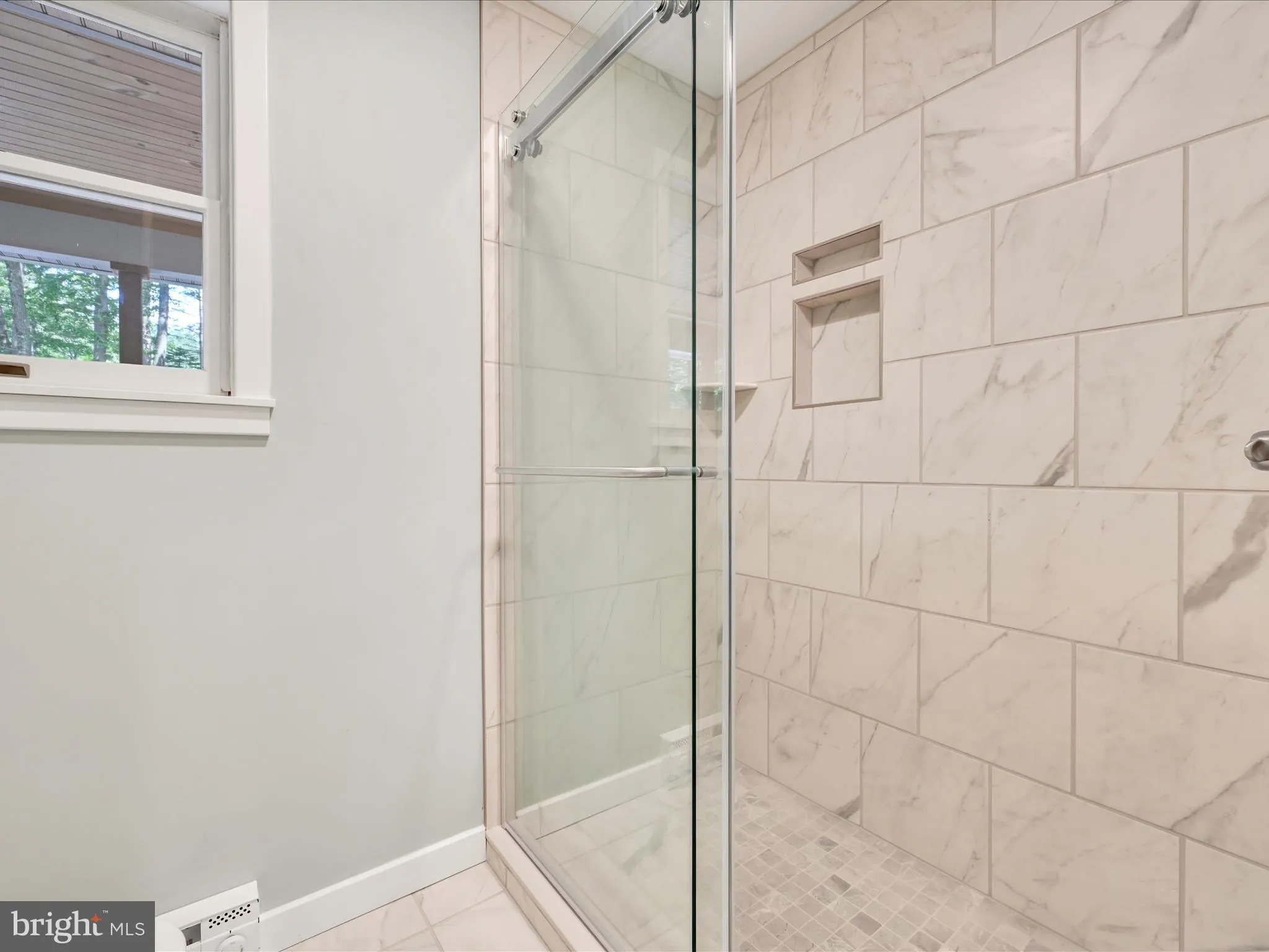 Auburn, Pennsylvania 17922, United States, 3 Bedrooms Bedrooms, ,4 BathroomsBathrooms,Residential,Active,178444