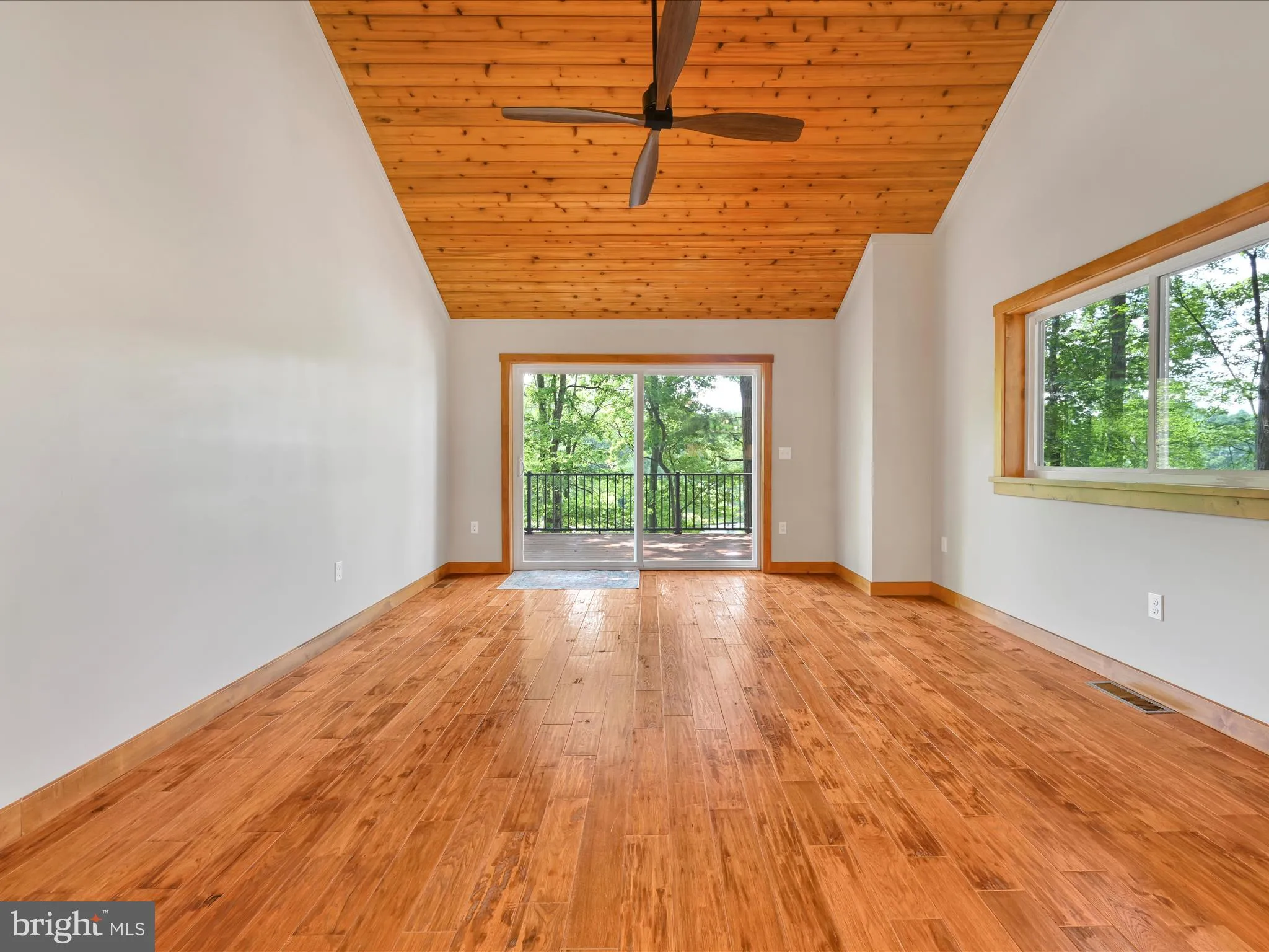 Auburn, Pennsylvania 17922, United States, 3 Bedrooms Bedrooms, ,4 BathroomsBathrooms,Residential,Active,178444