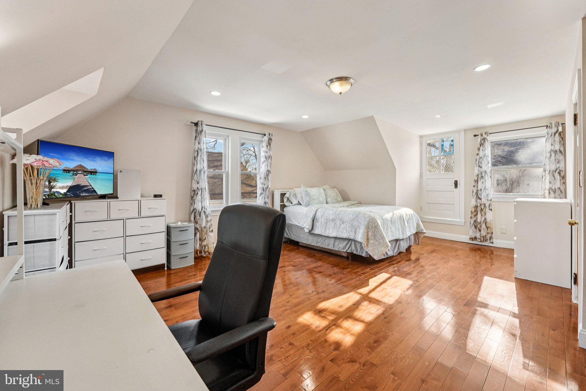 DREXEL HILL - Residential