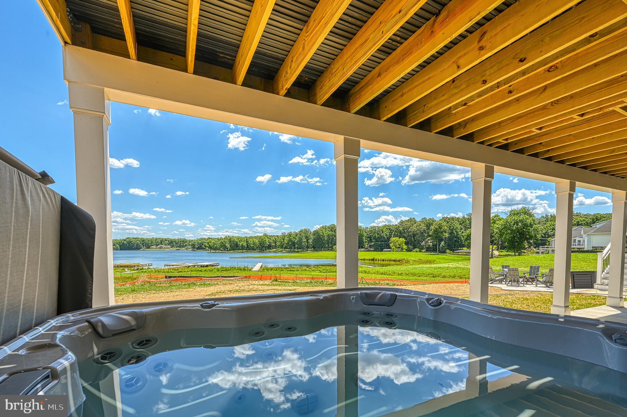 ROCK ISLAND LANDING - Residential