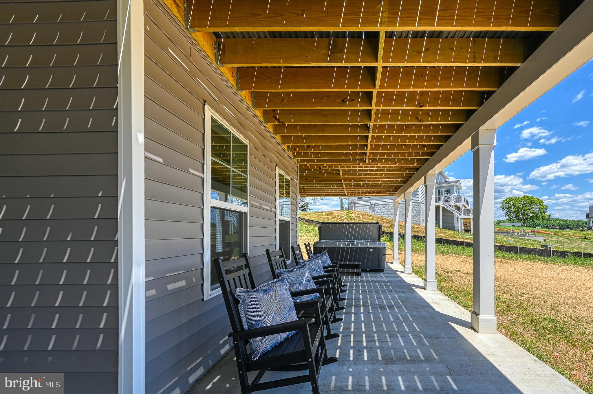 ROCK ISLAND LANDING - Residential