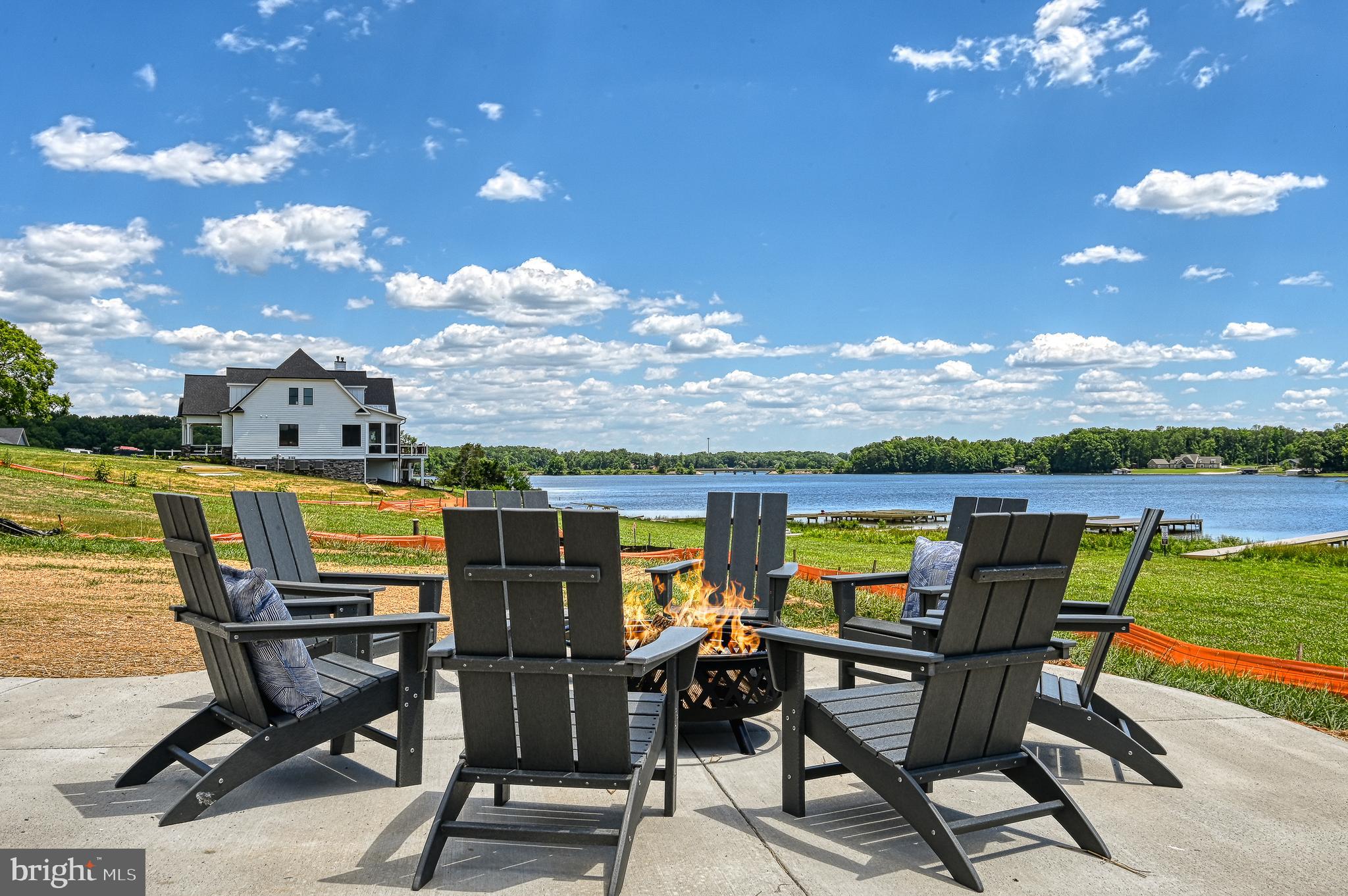 ROCK ISLAND LANDING - Residential