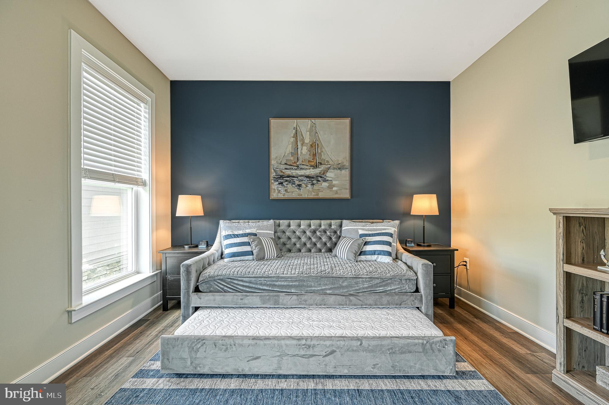 ROCK ISLAND LANDING - Residential