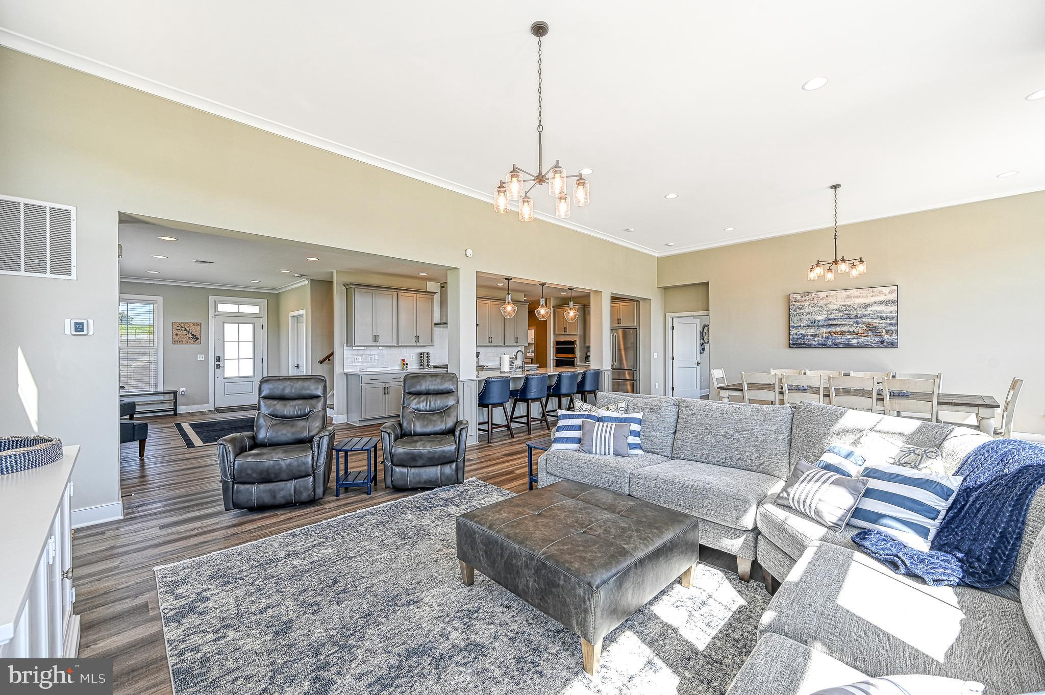 ROCK ISLAND LANDING - Residential