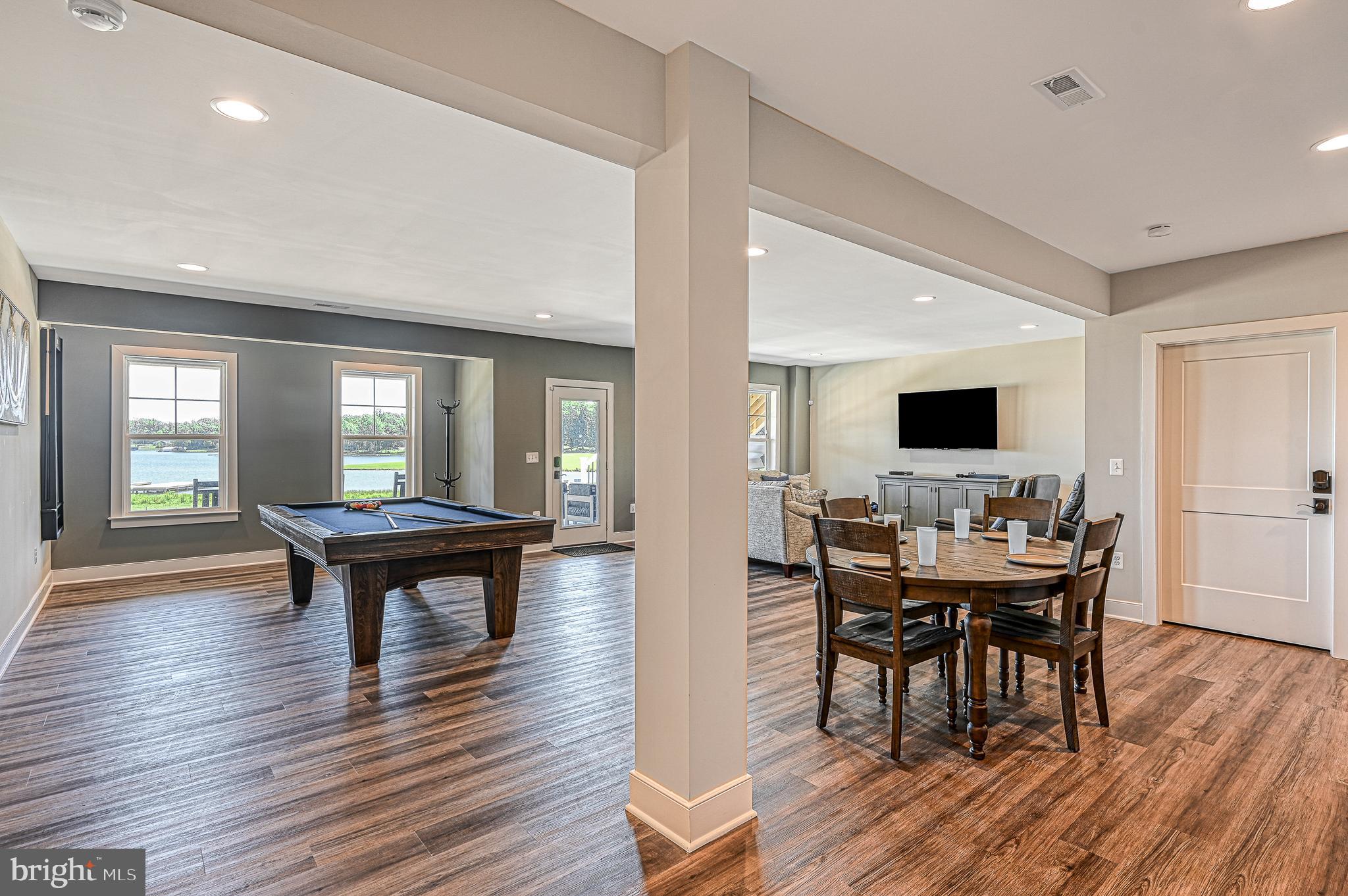 ROCK ISLAND LANDING - Residential