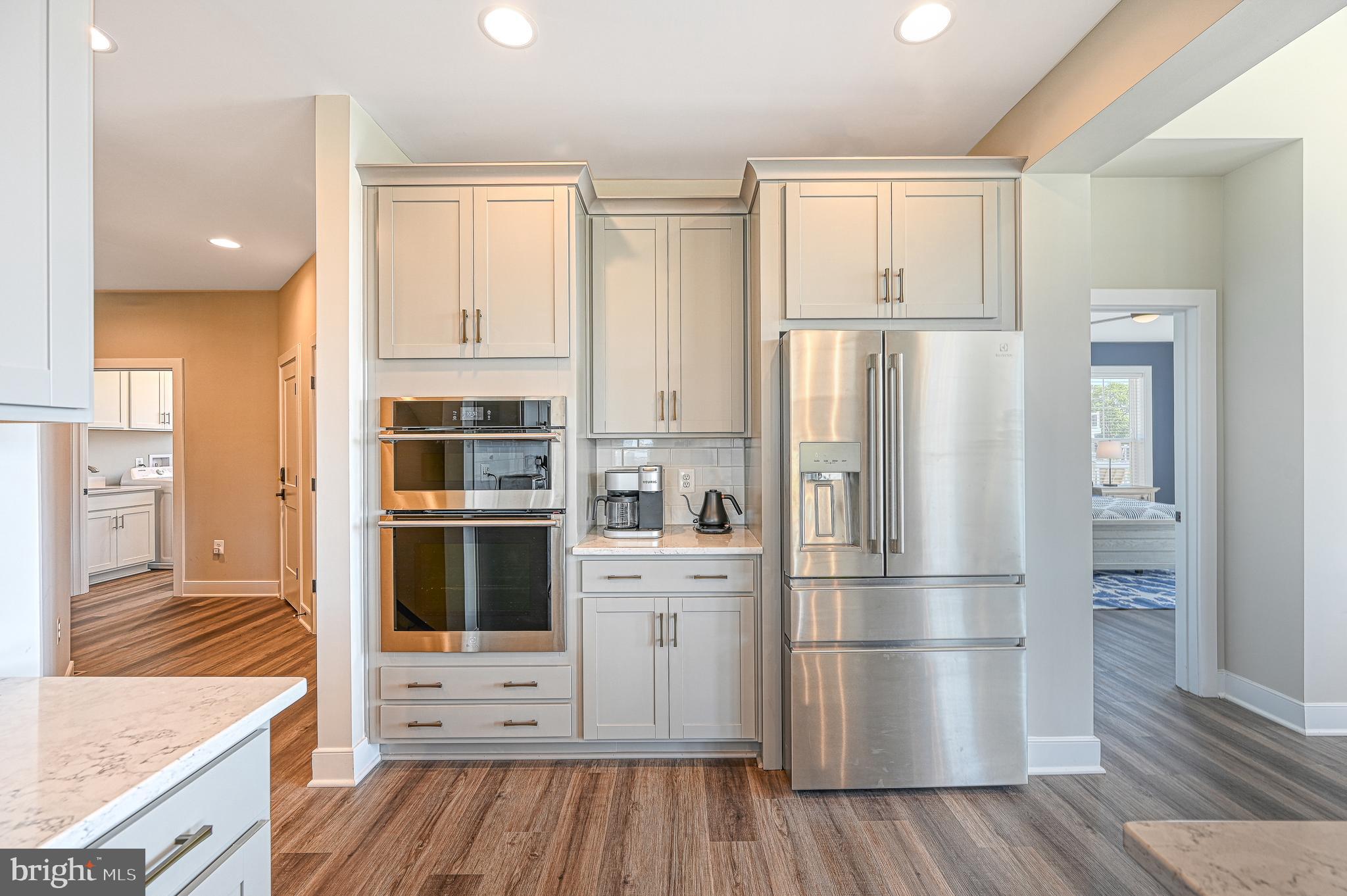 ROCK ISLAND LANDING - Residential