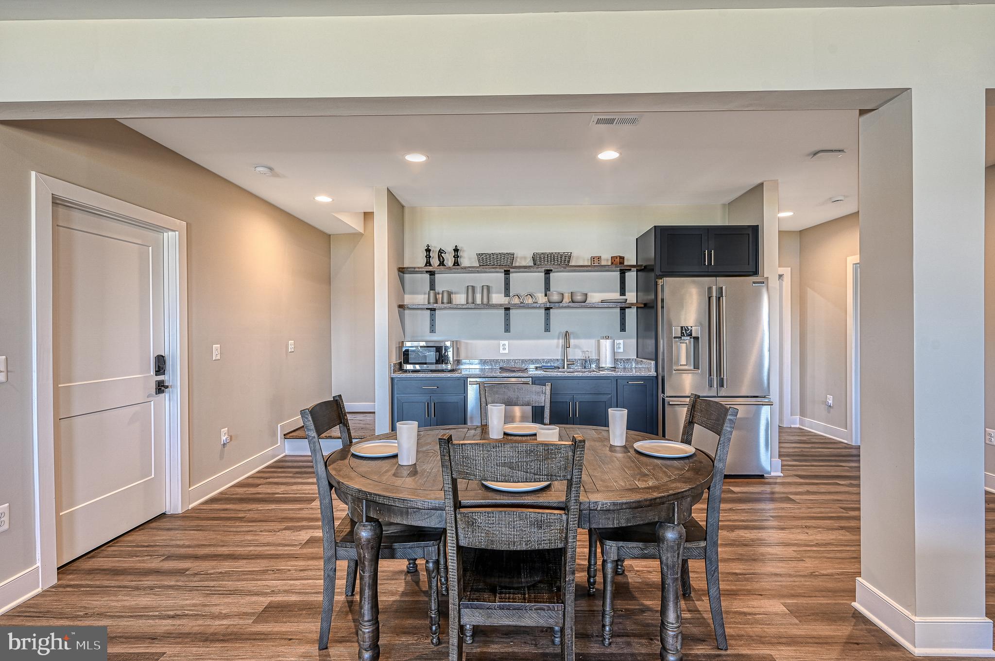 ROCK ISLAND LANDING - Residential