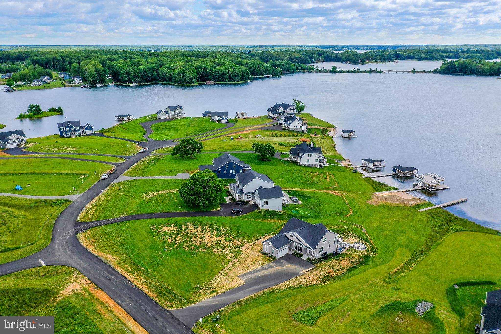 ROCK ISLAND LANDING - Residential