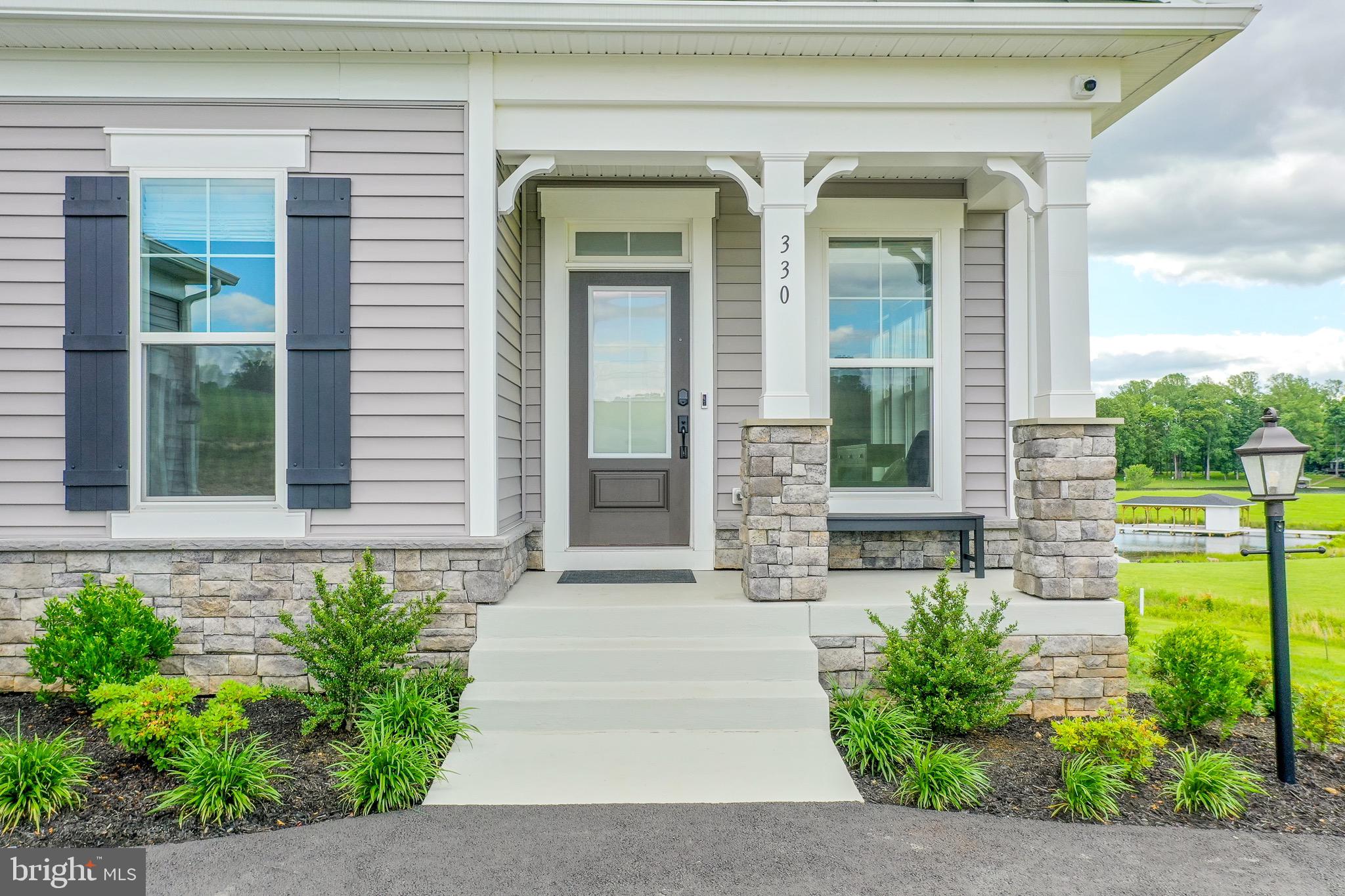 ROCK ISLAND LANDING - Residential