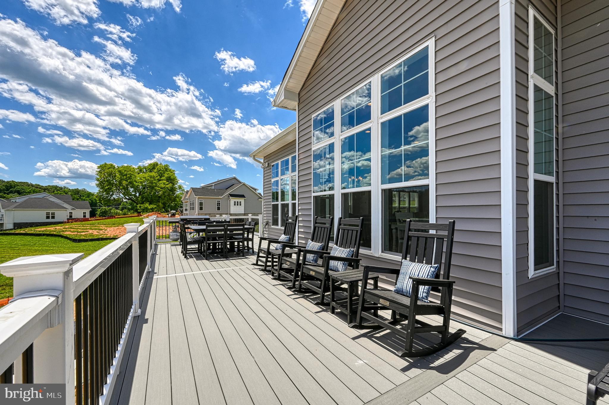 ROCK ISLAND LANDING - Residential