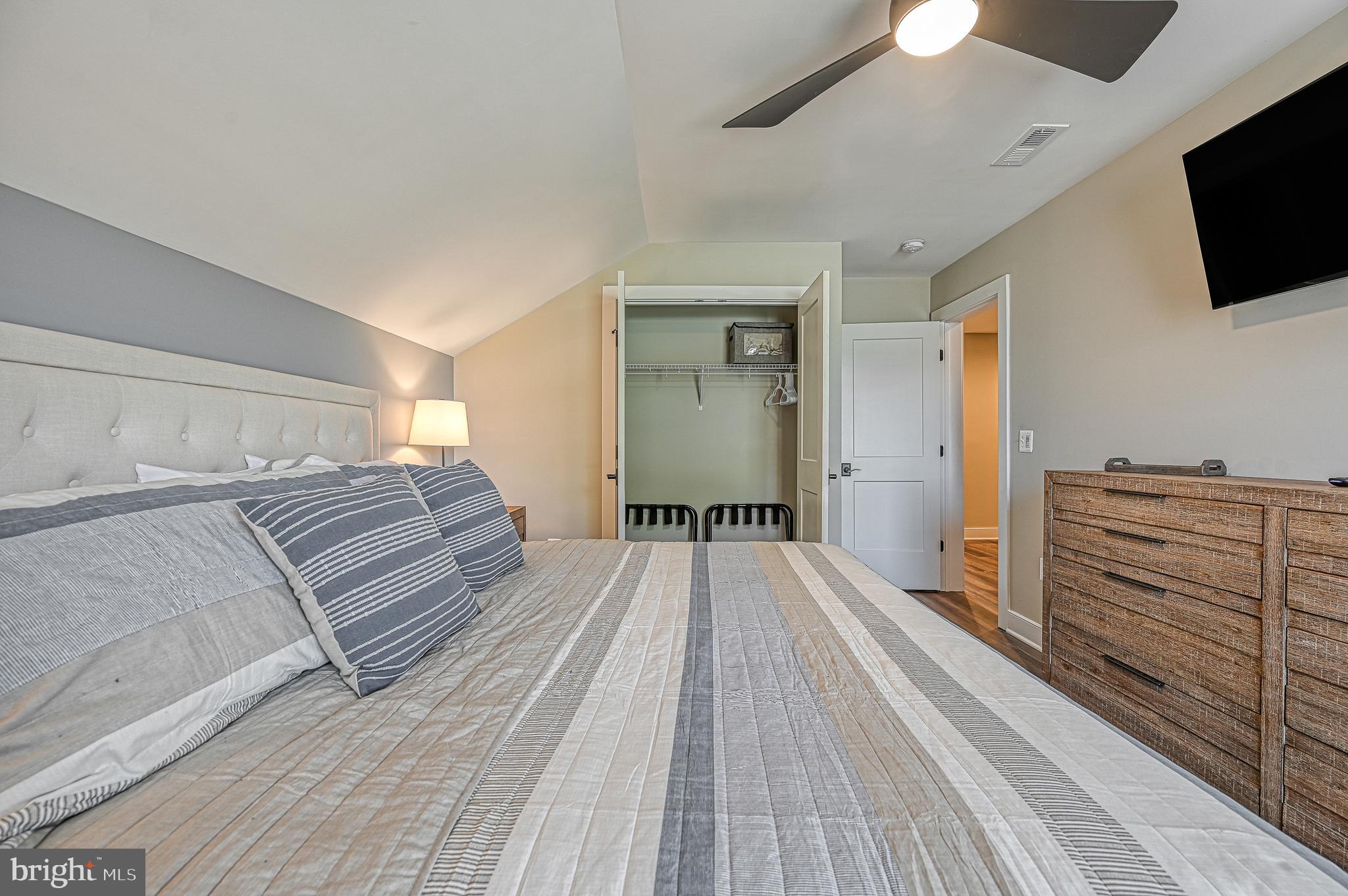 ROCK ISLAND LANDING - Residential