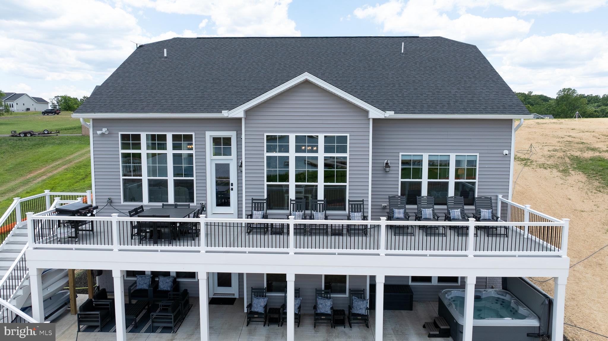 ROCK ISLAND LANDING - Residential