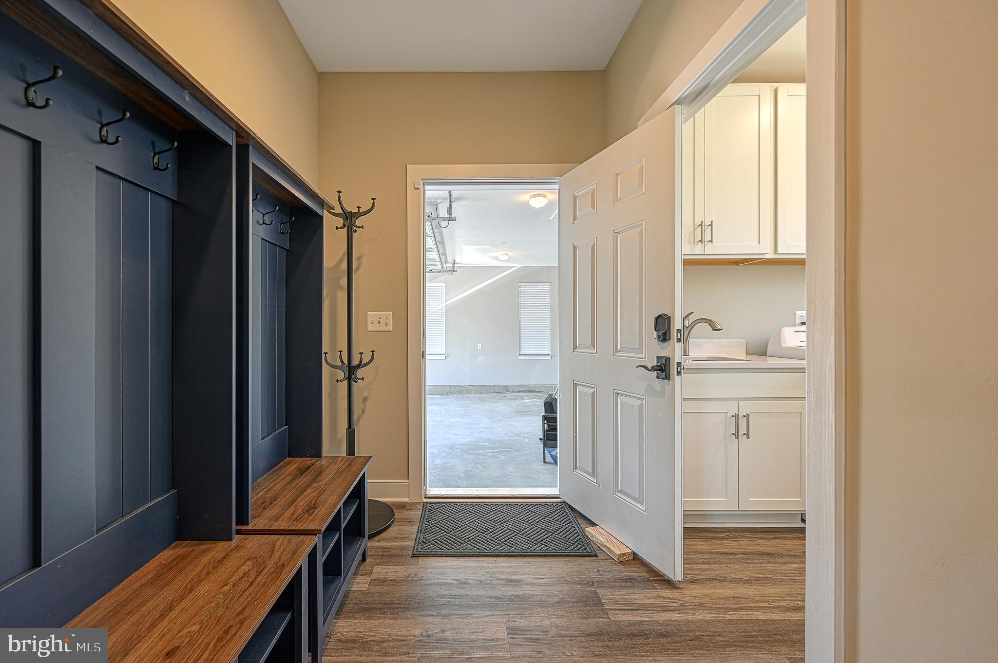 ROCK ISLAND LANDING - Residential