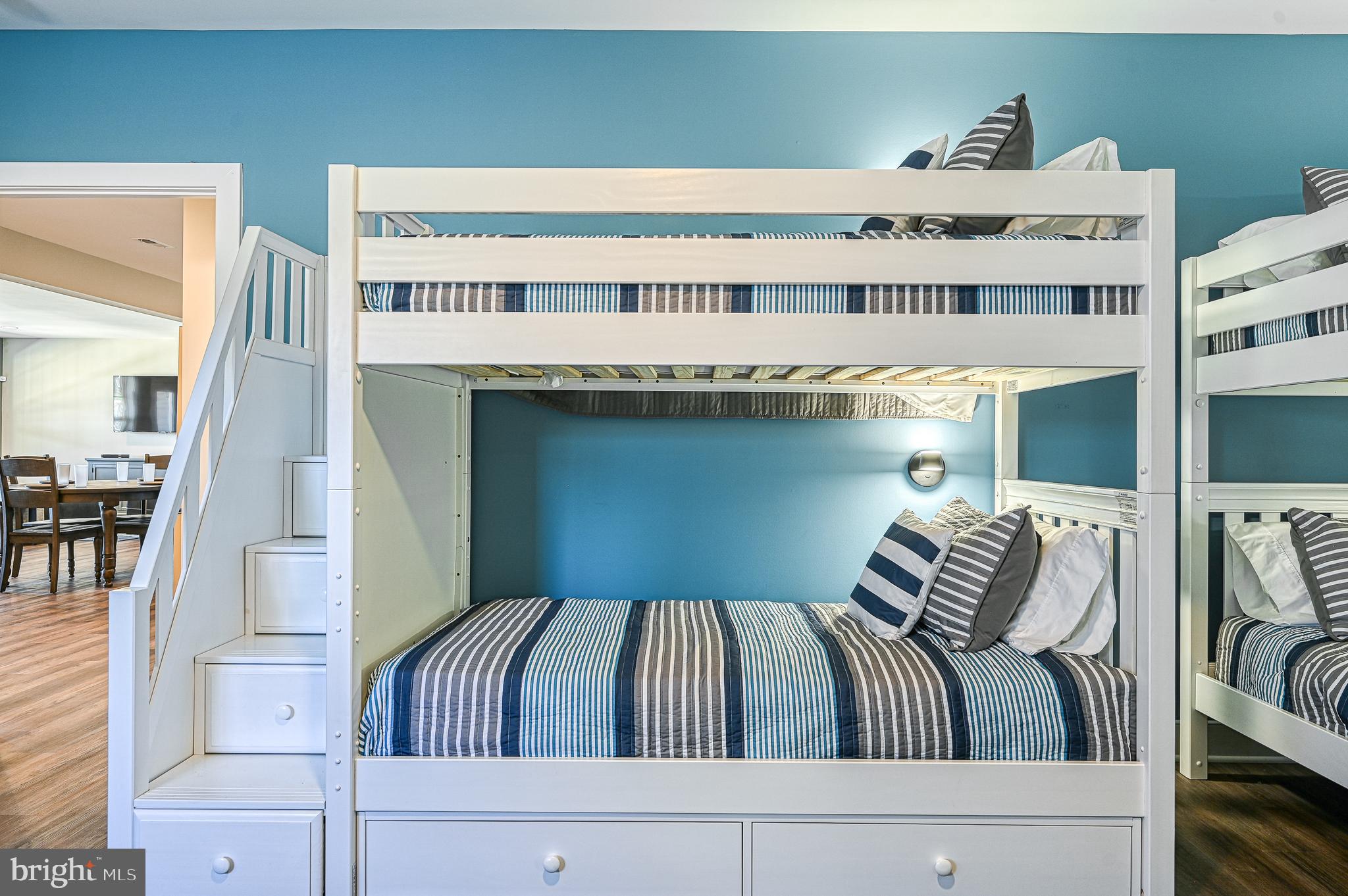 ROCK ISLAND LANDING - Residential