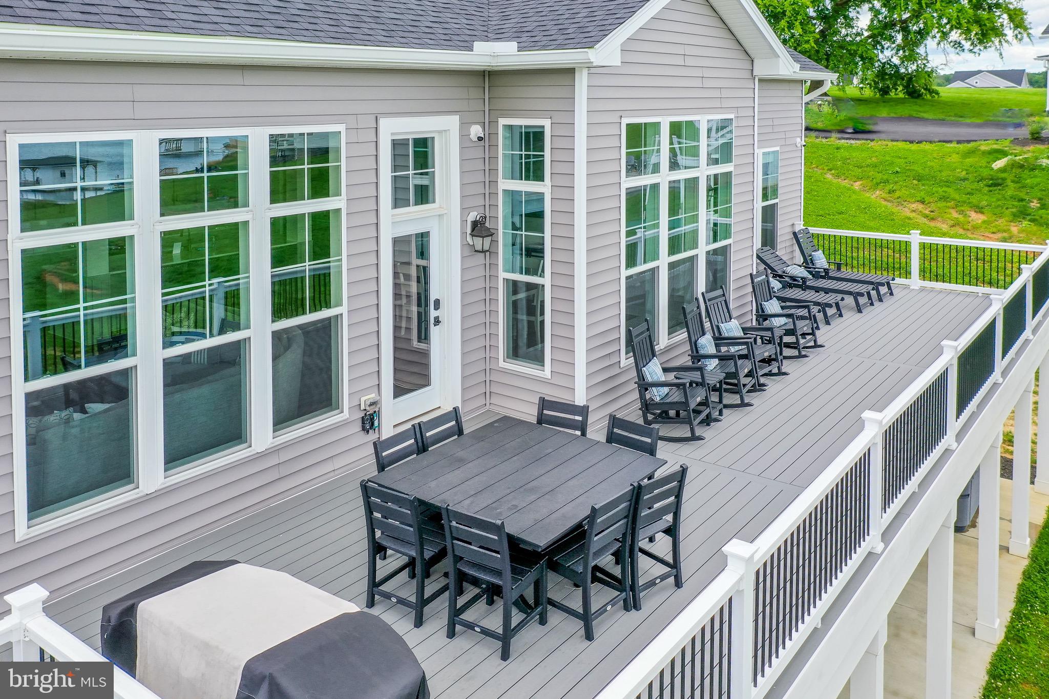 ROCK ISLAND LANDING - Residential