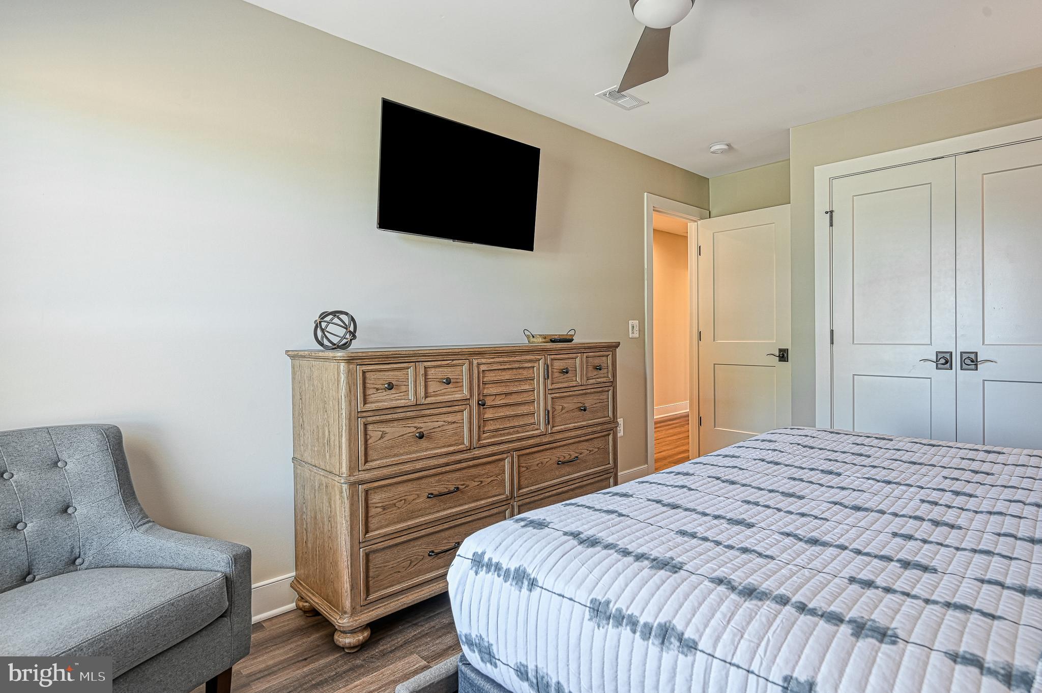 ROCK ISLAND LANDING - Residential