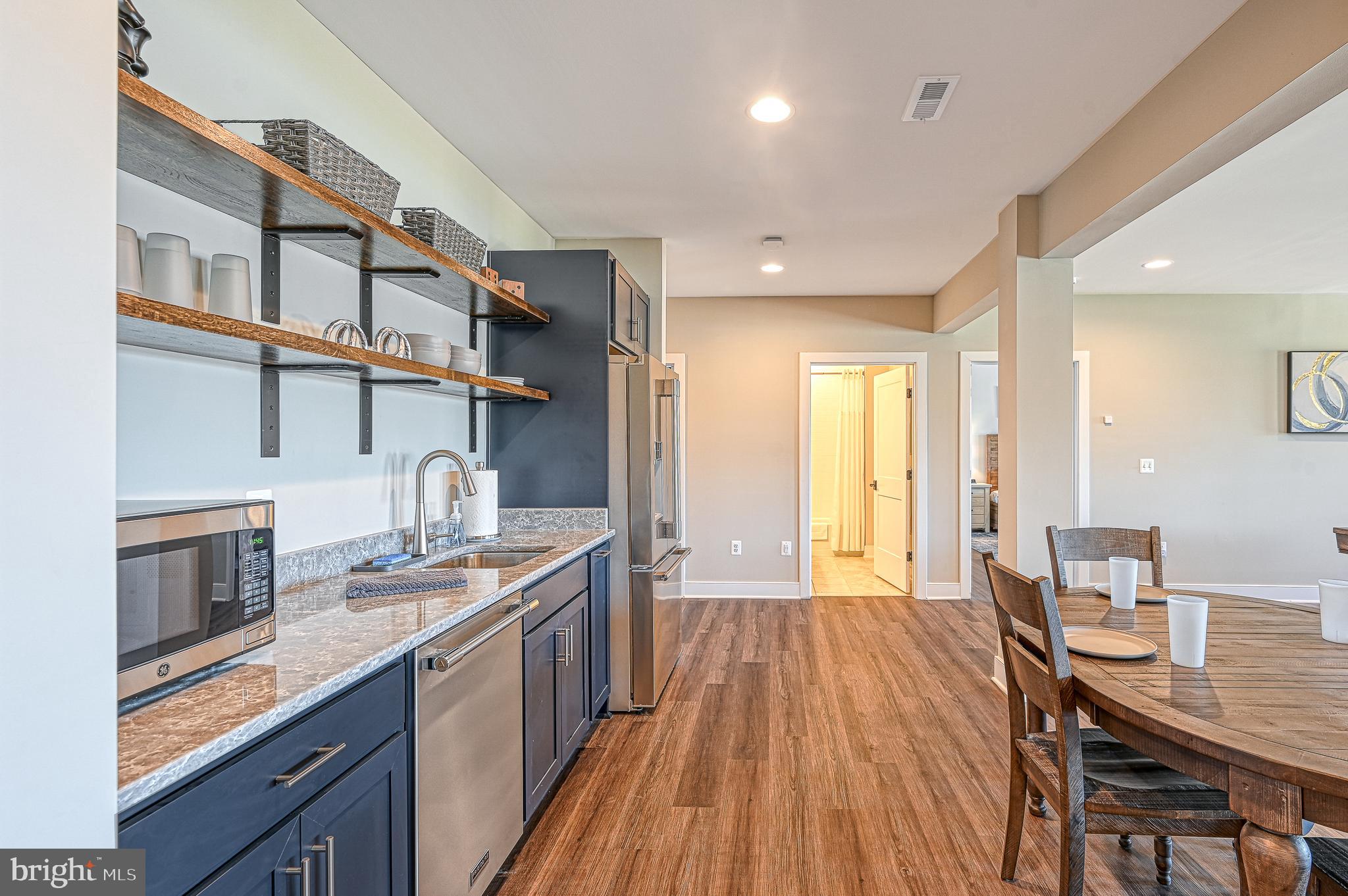 ROCK ISLAND LANDING - Residential