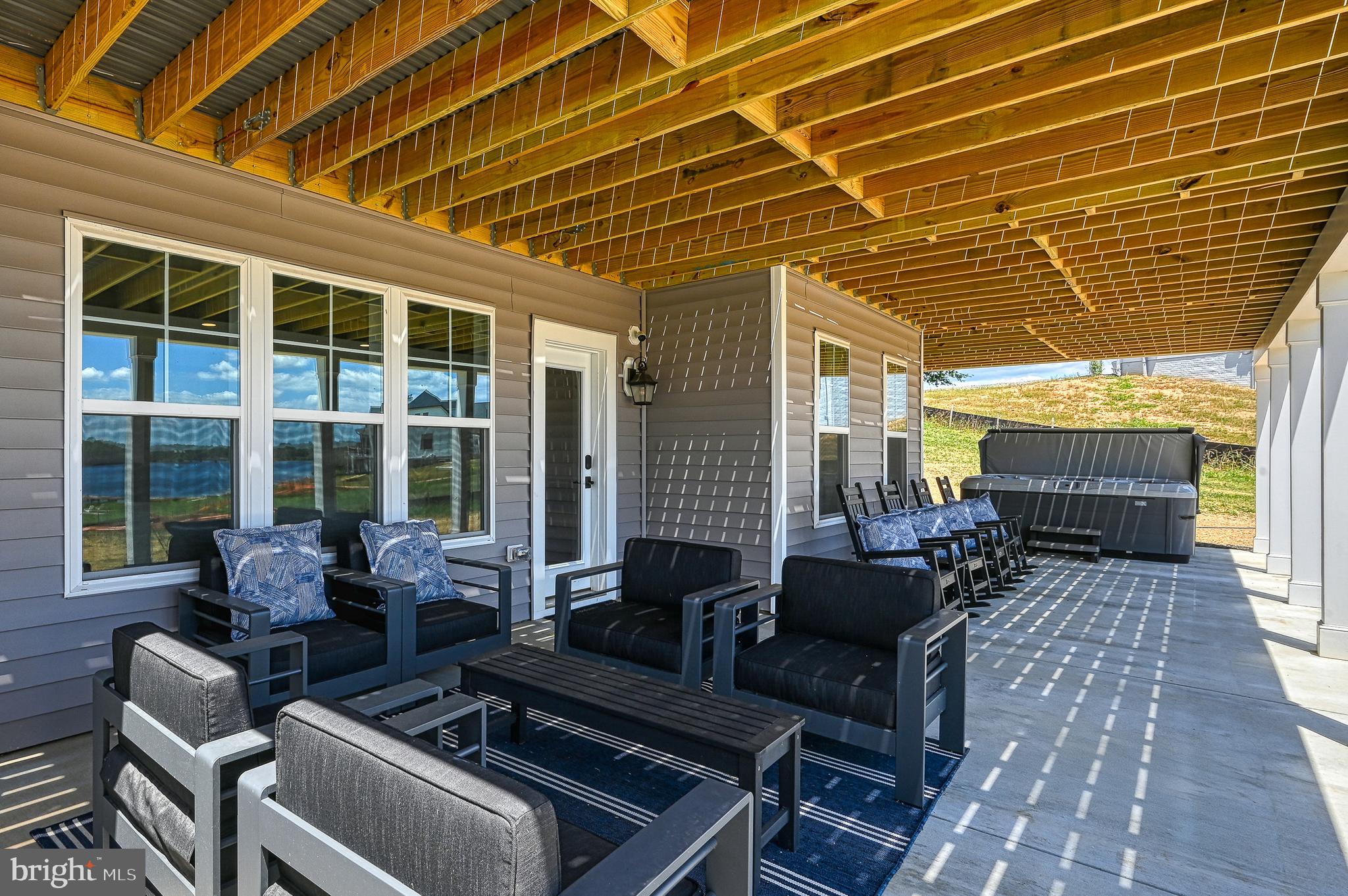 ROCK ISLAND LANDING - Residential