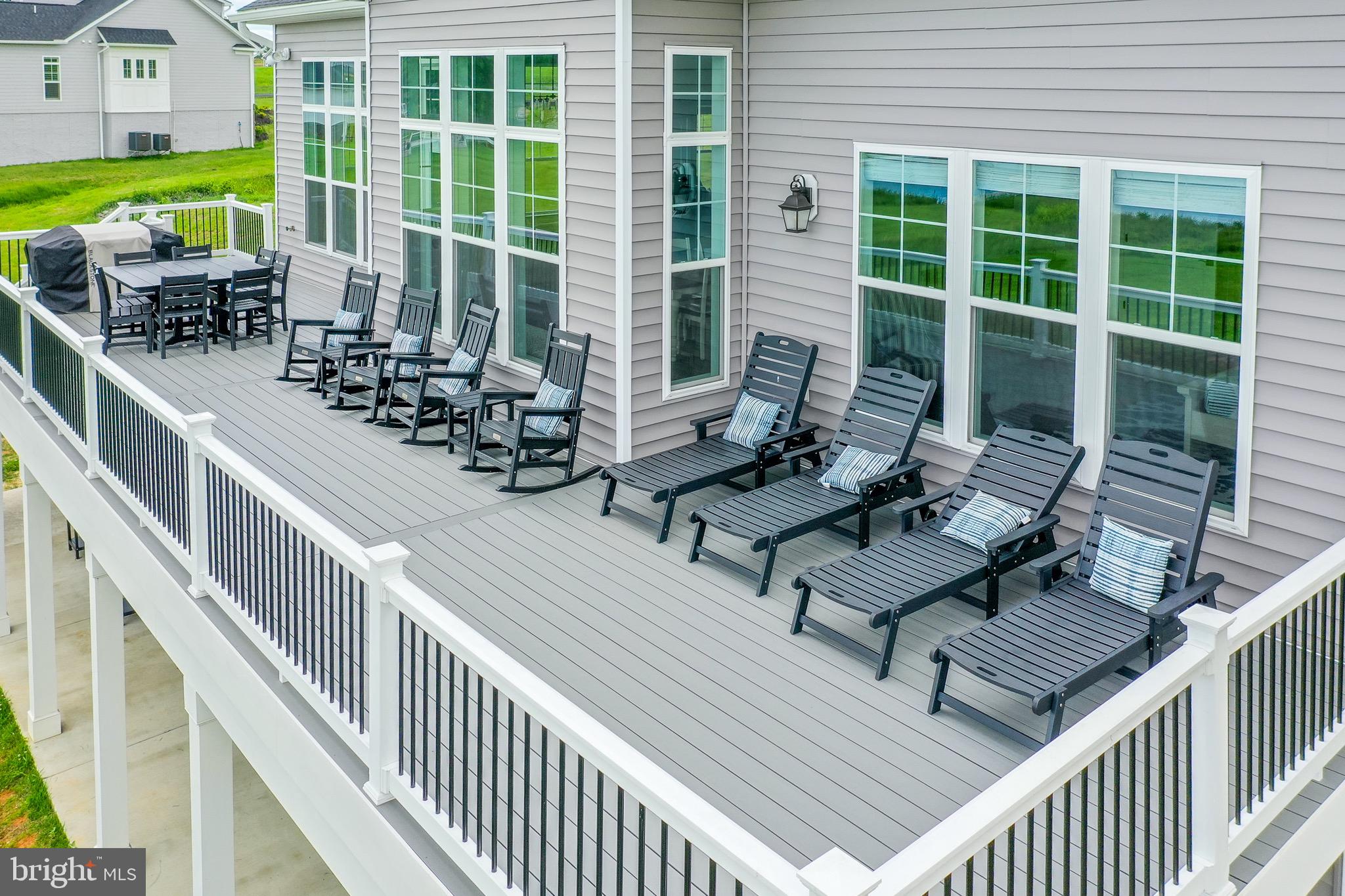 ROCK ISLAND LANDING - Residential