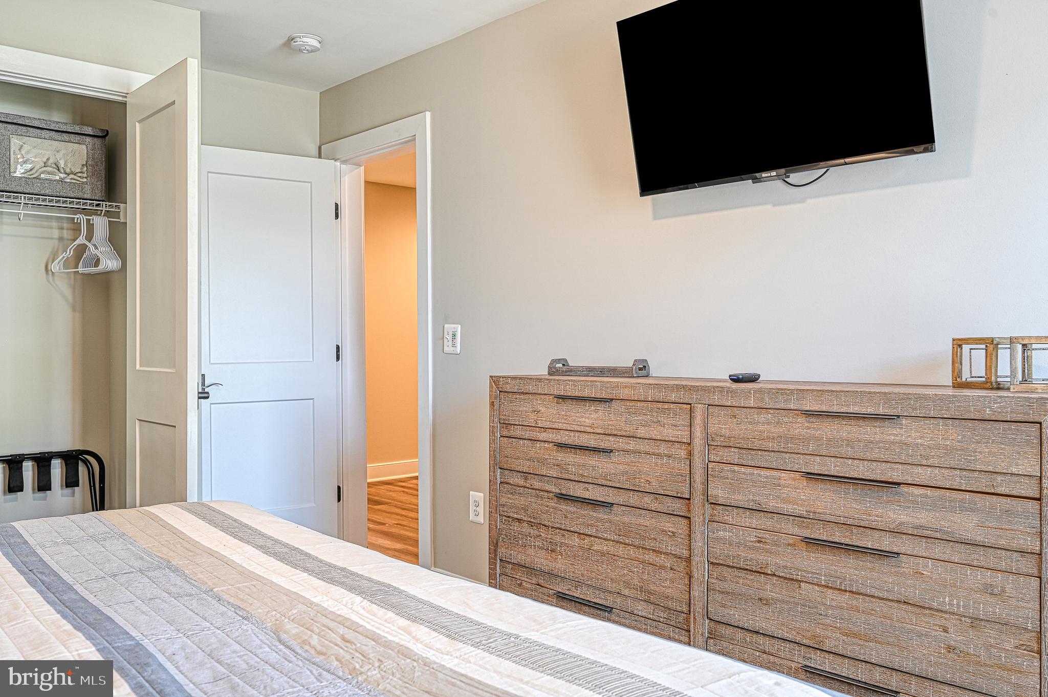 ROCK ISLAND LANDING - Residential