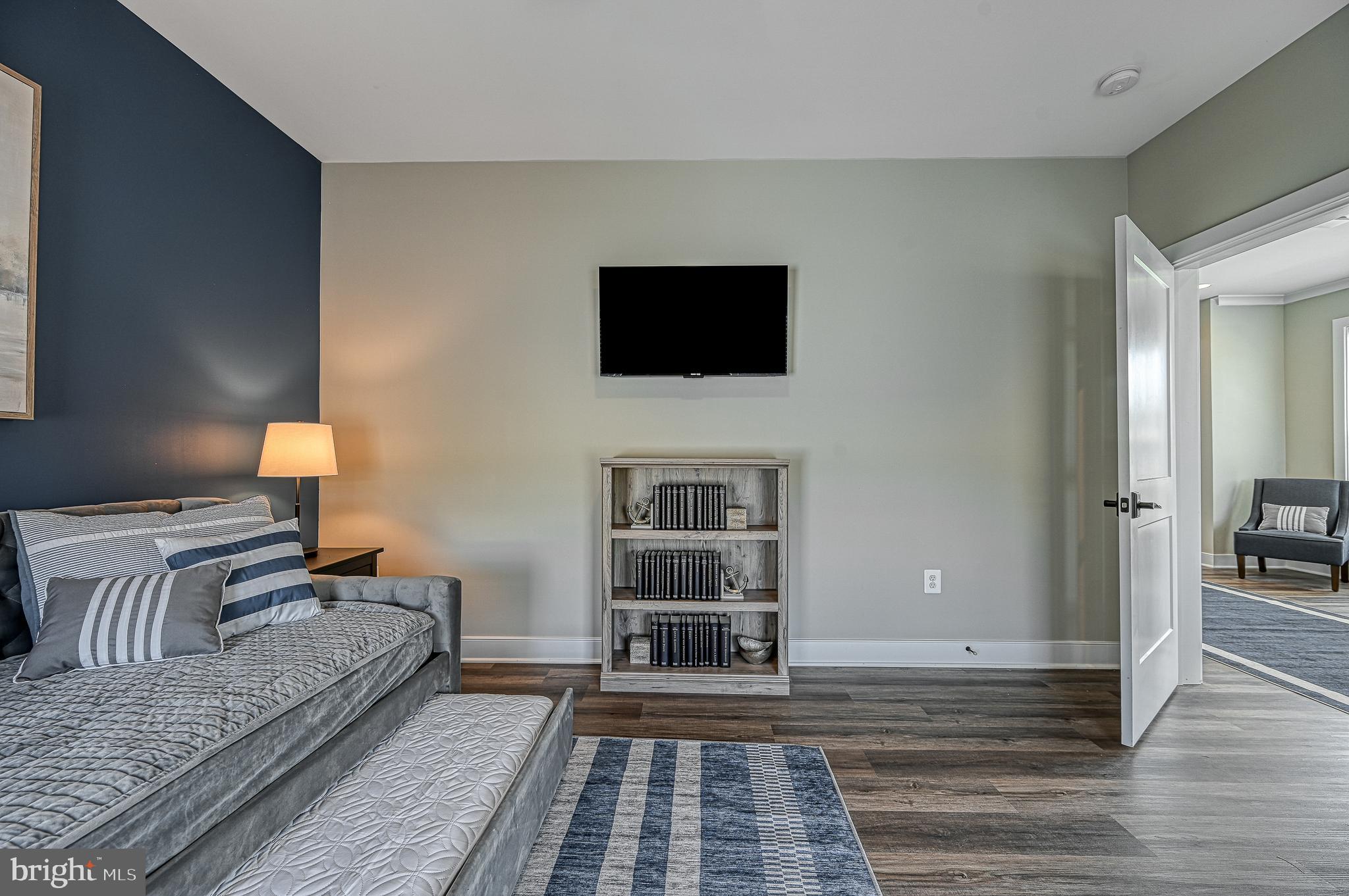 ROCK ISLAND LANDING - Residential