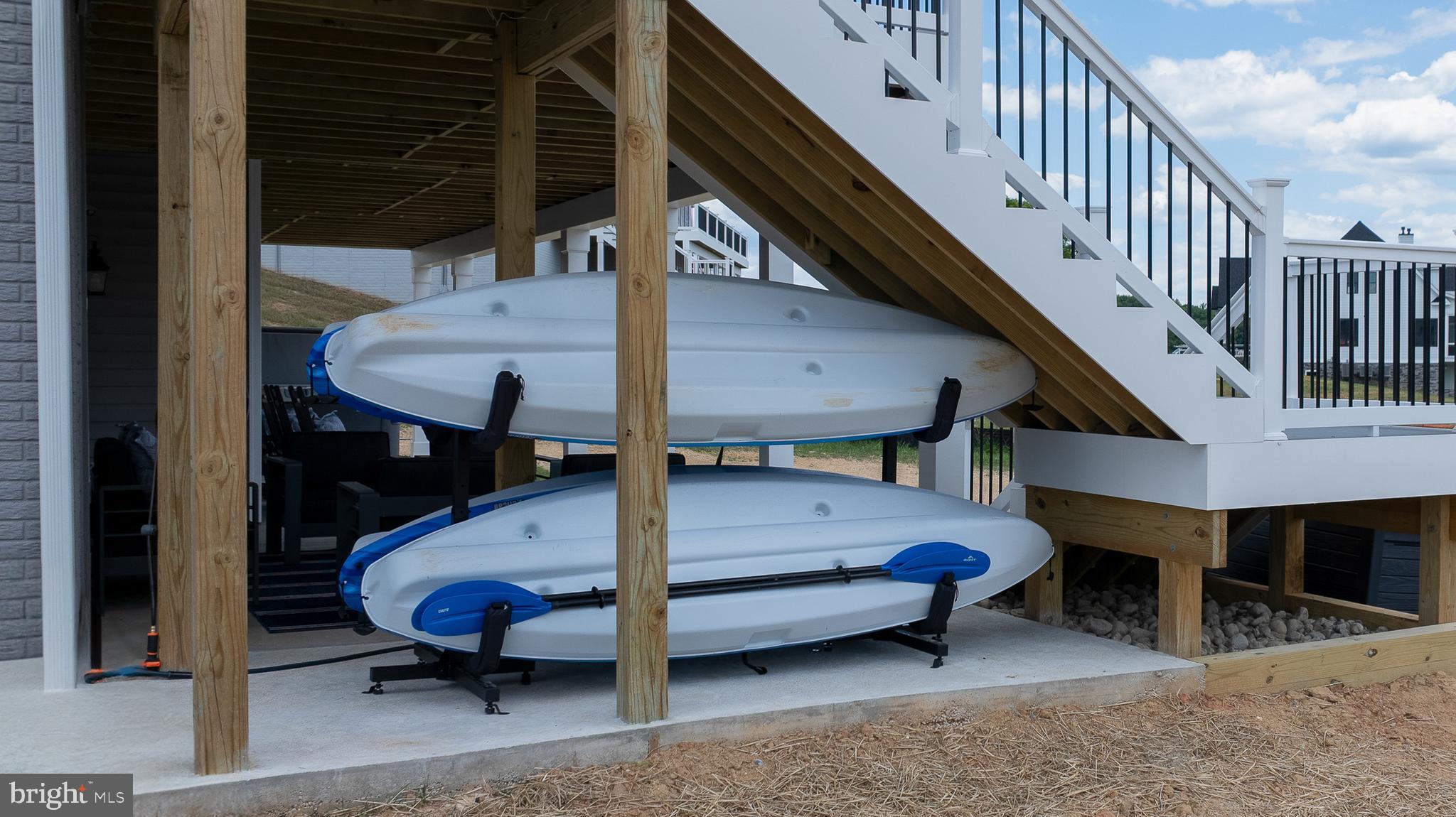 ROCK ISLAND LANDING - Residential