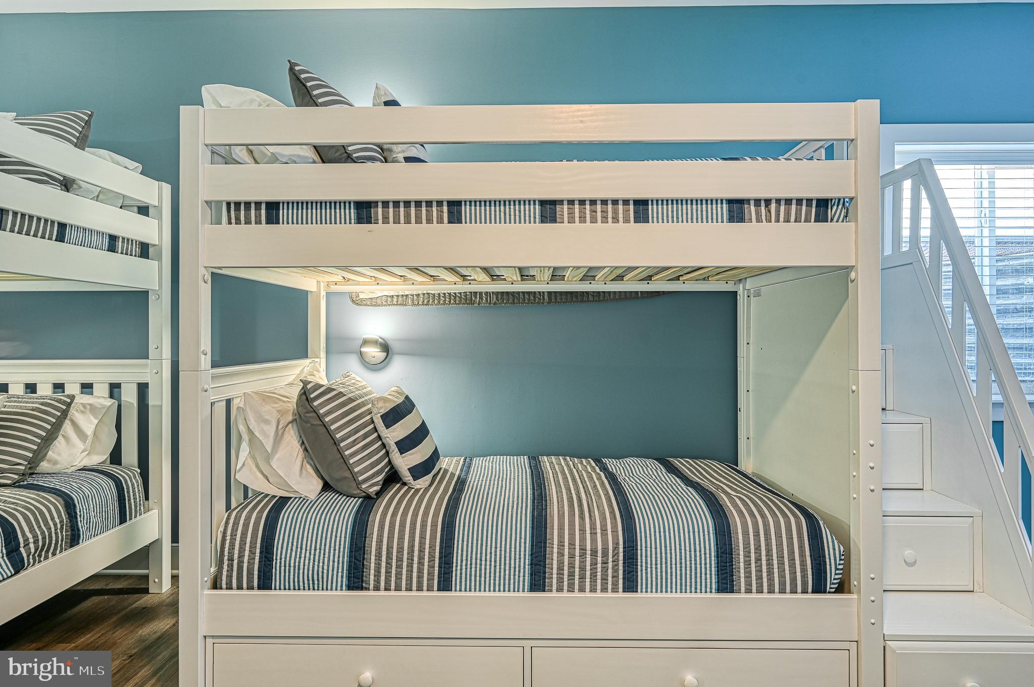 ROCK ISLAND LANDING - Residential