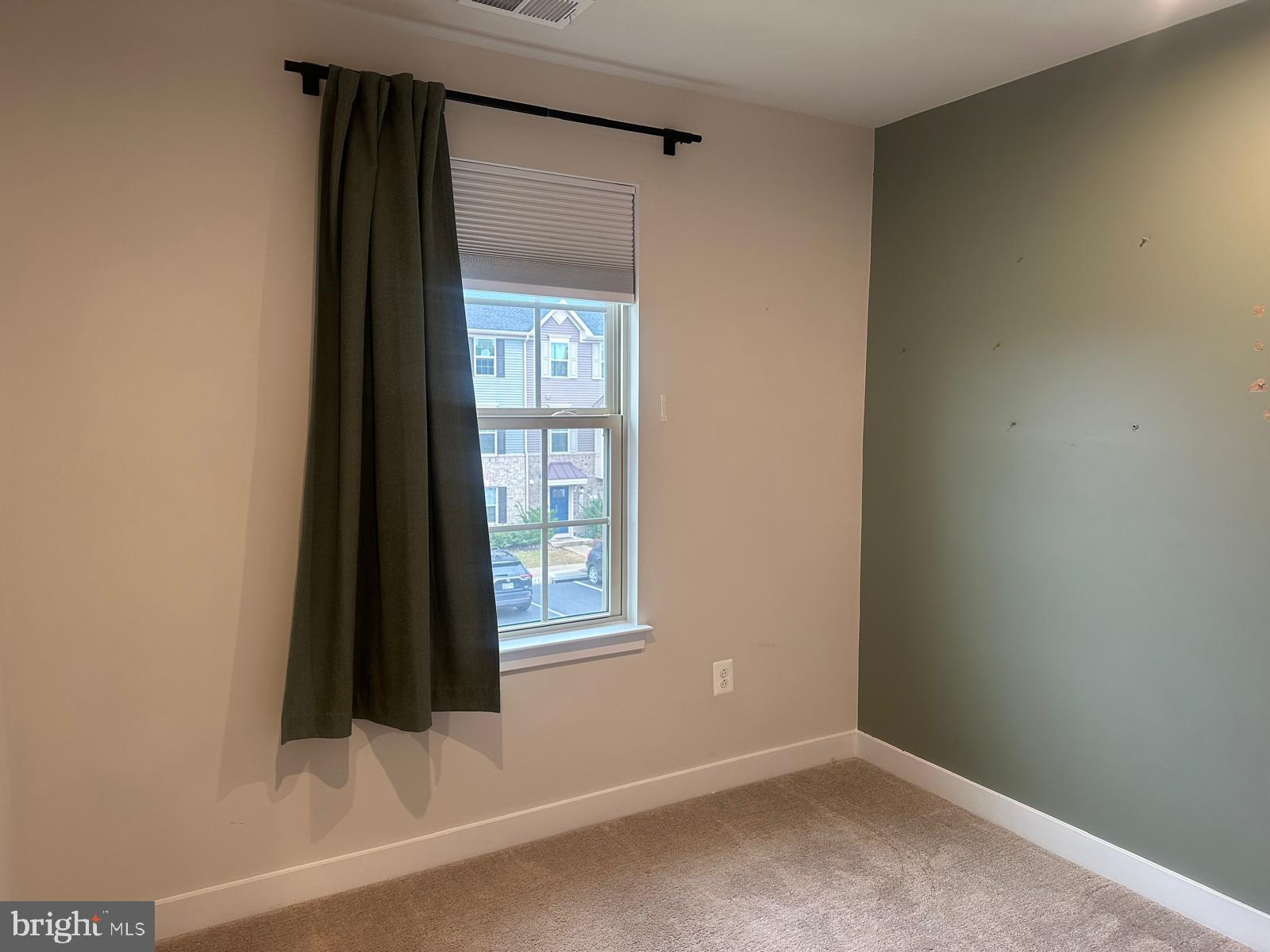 LAKE LINGANORE - Residential Lease