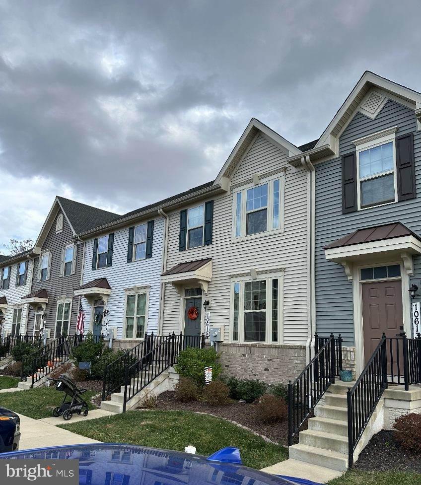 LAKE LINGANORE - Residential Lease