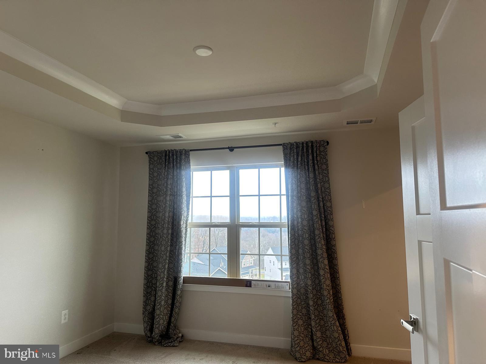 LAKE LINGANORE - Residential Lease