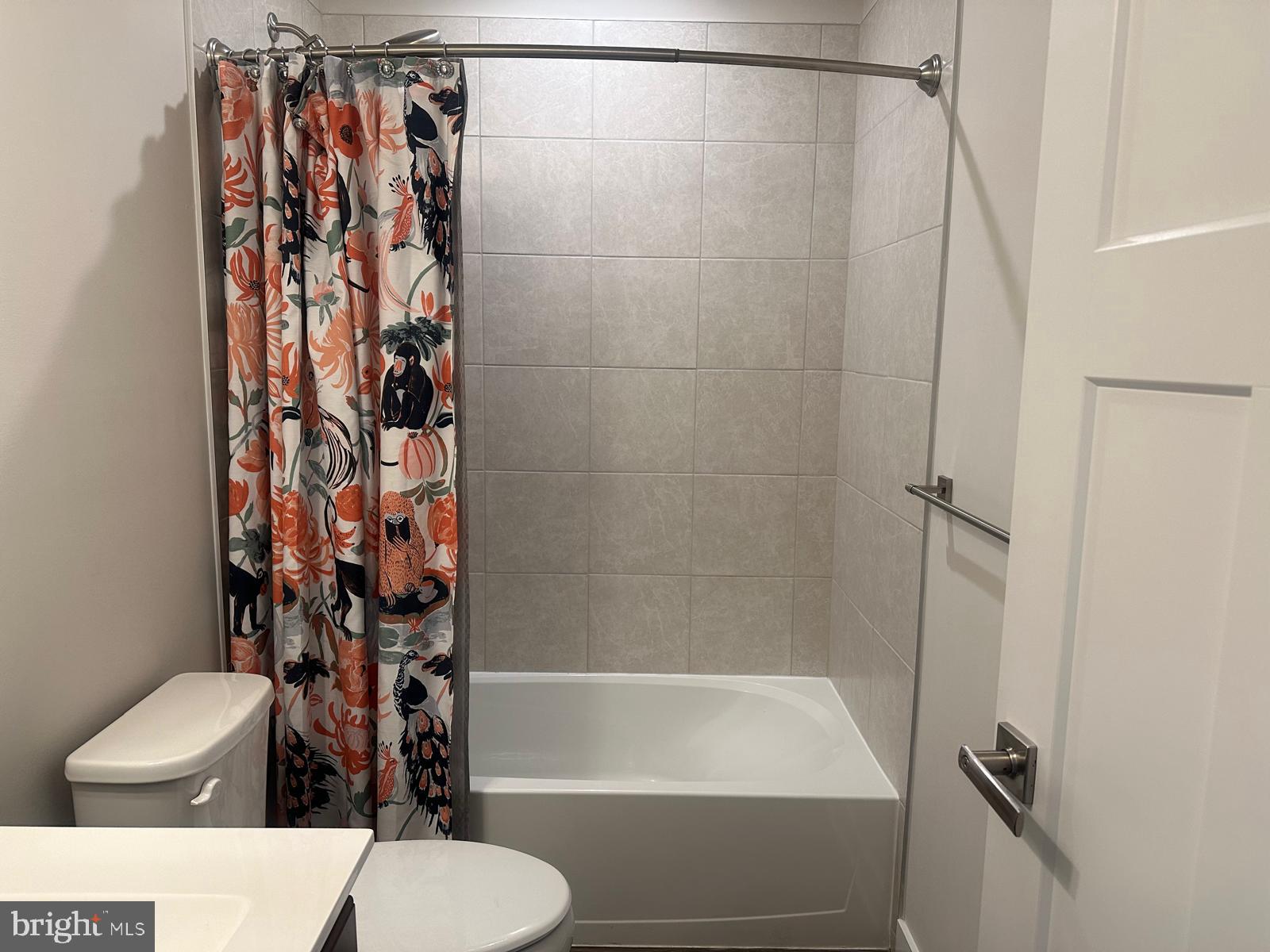 LAKE LINGANORE - Residential Lease