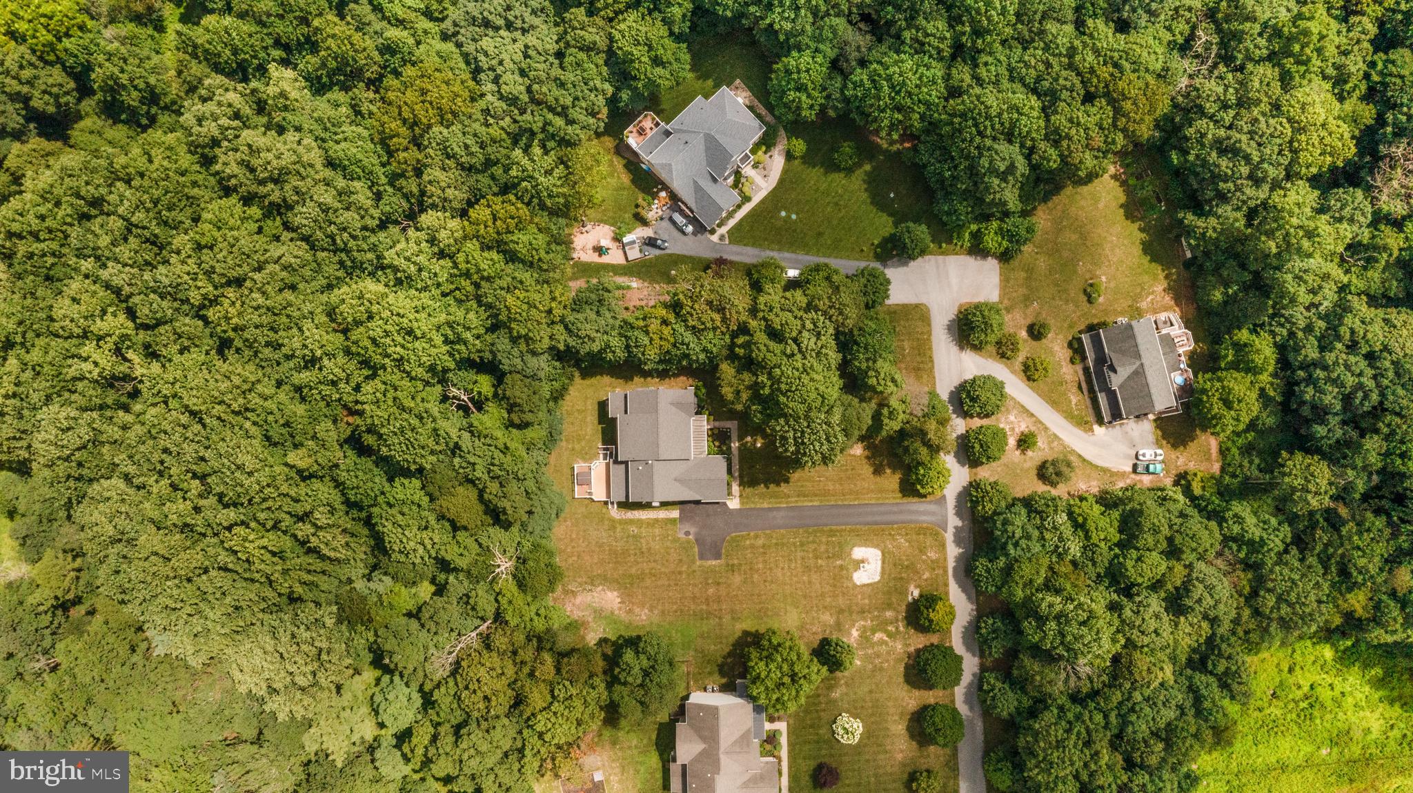 MIDDLETOWN  MANOR - Residential