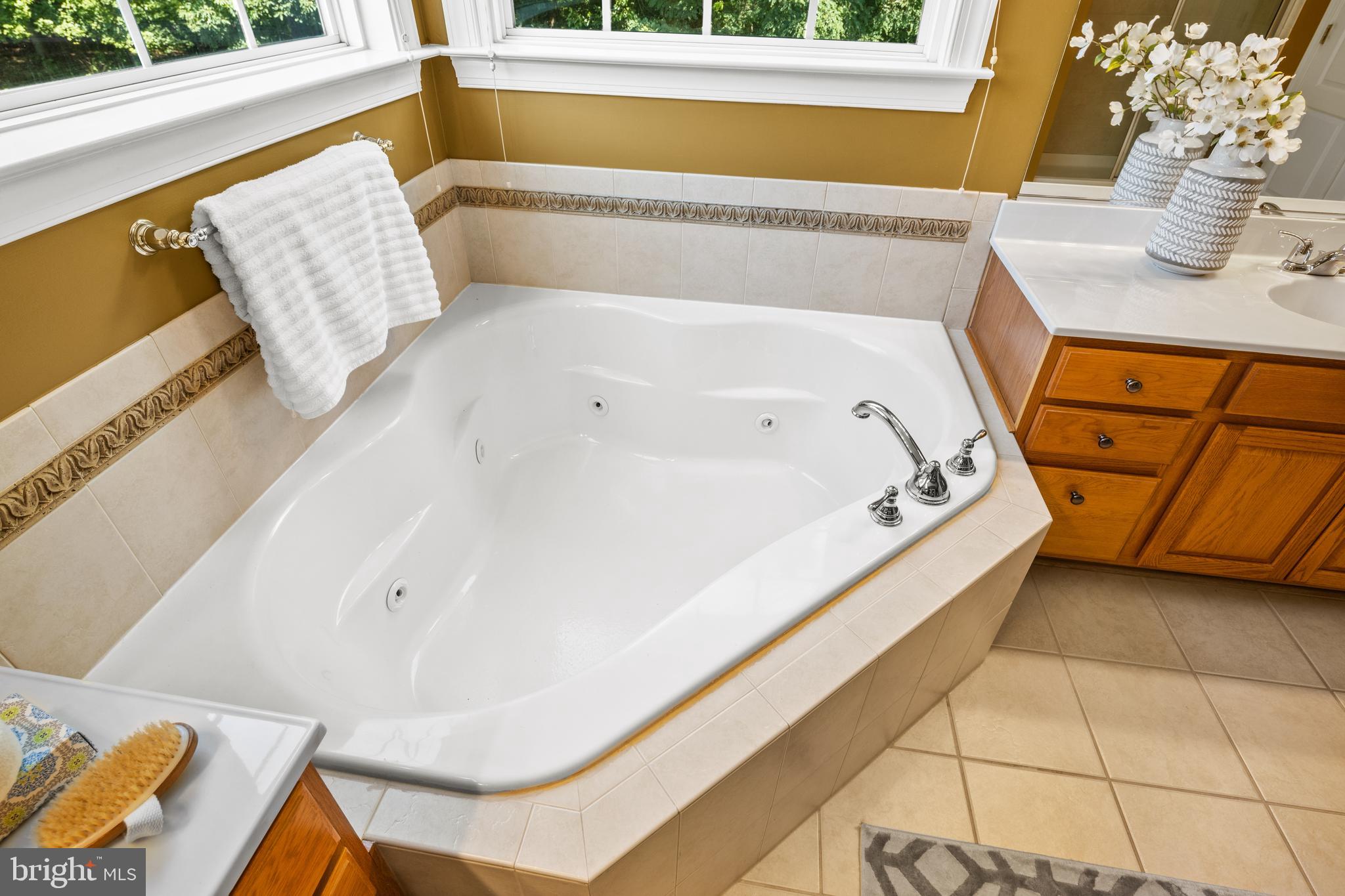 MIDDLETOWN  MANOR - Residential