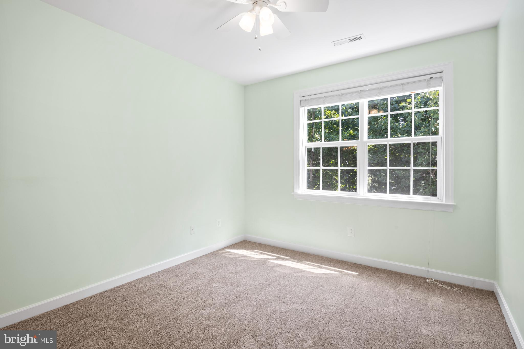 MIDDLETOWN  MANOR - Residential