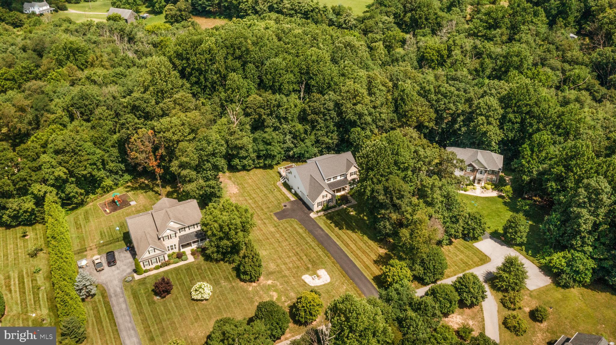 MIDDLETOWN  MANOR - Residential