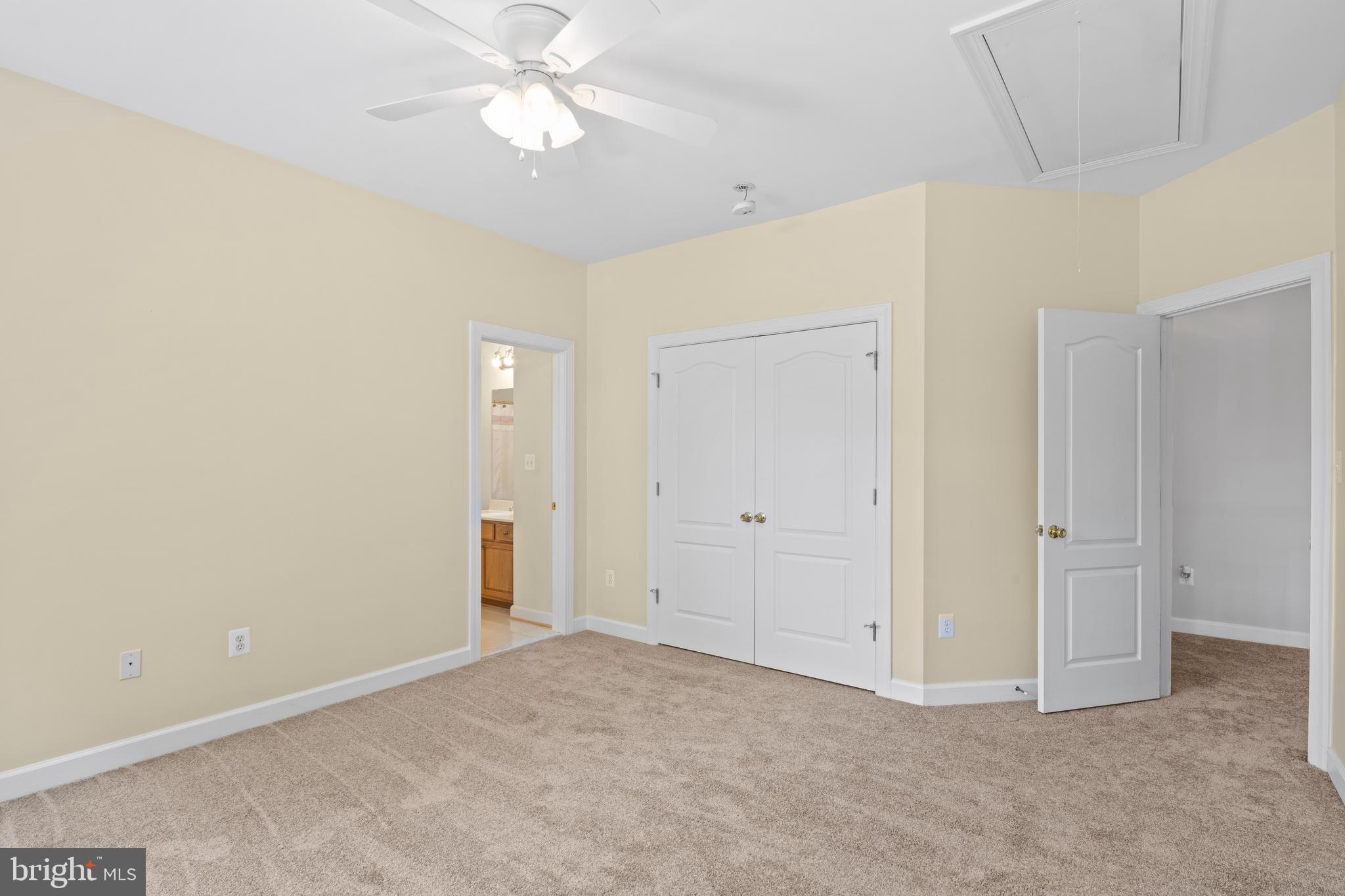 MIDDLETOWN  MANOR - Residential