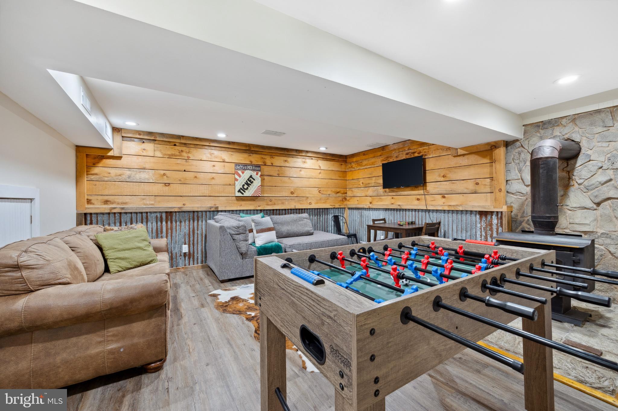 BLACK BEAR CROSSING - Residential