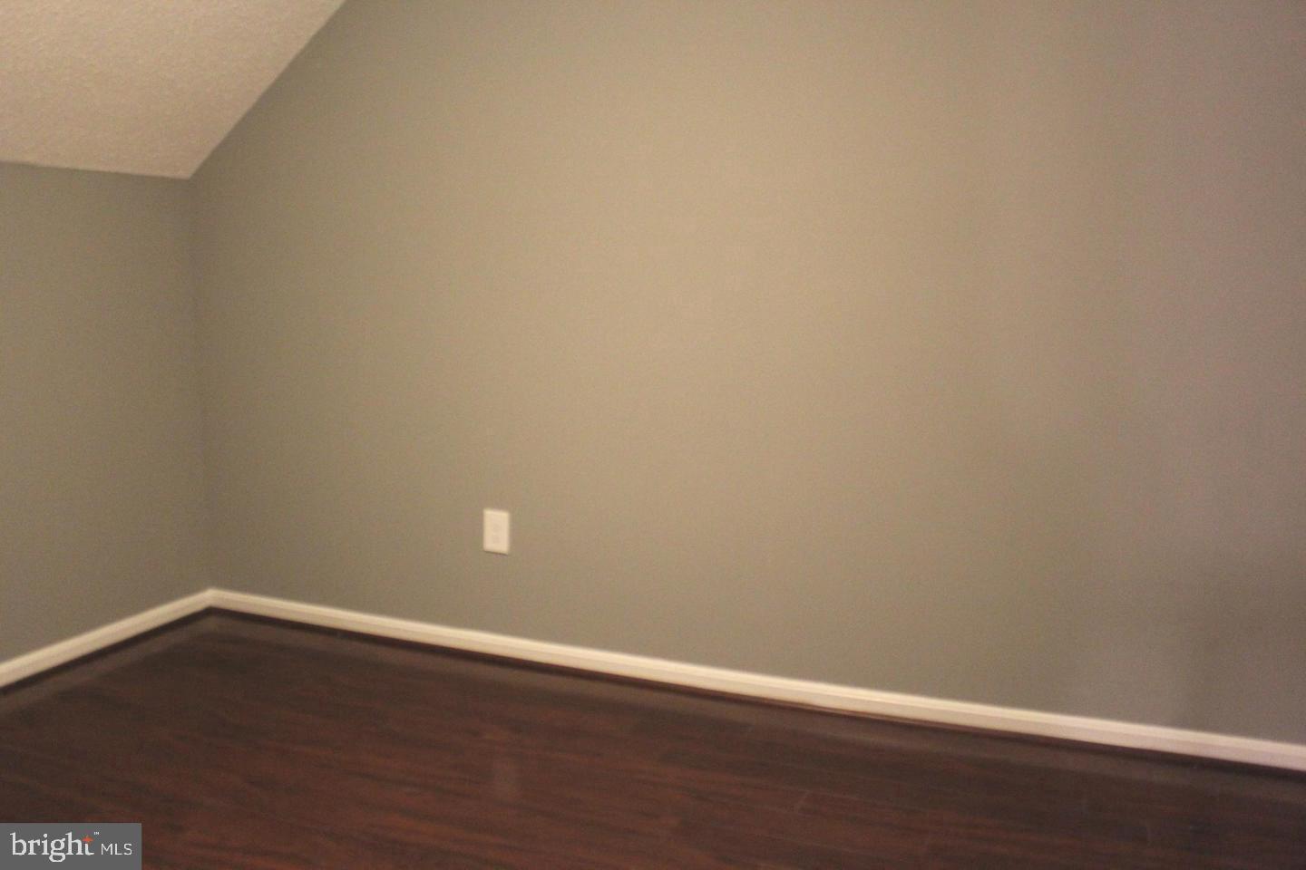 THE TIERS OF LAUREL LAKE - Residential Lease