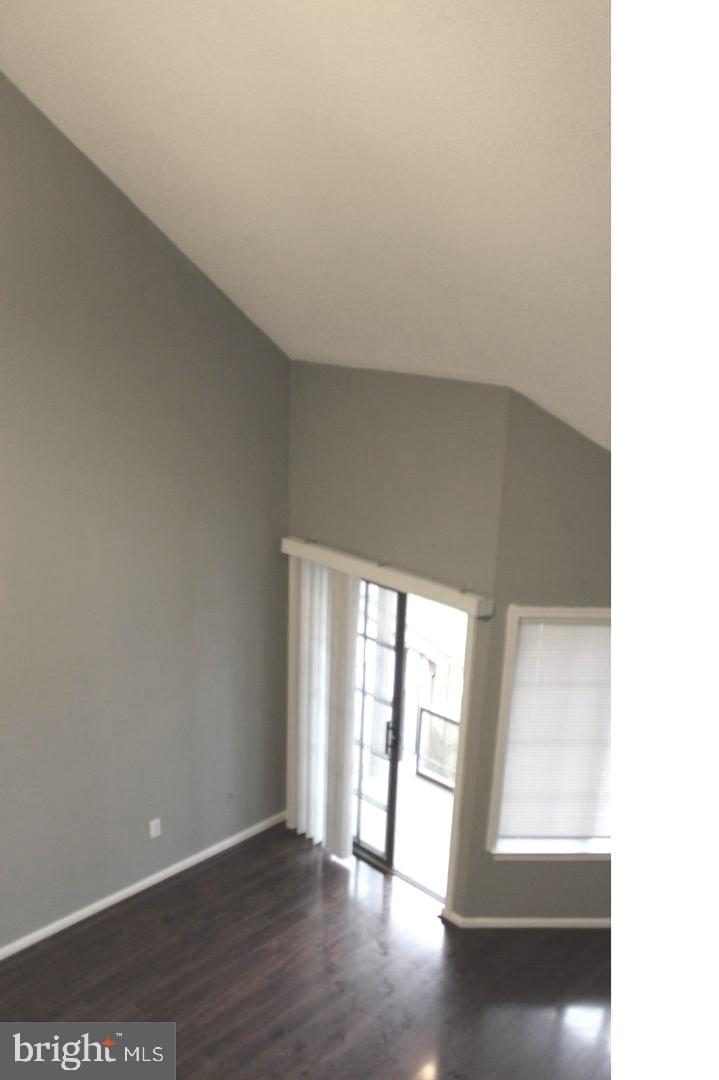 THE TIERS OF LAUREL LAKE - Residential Lease