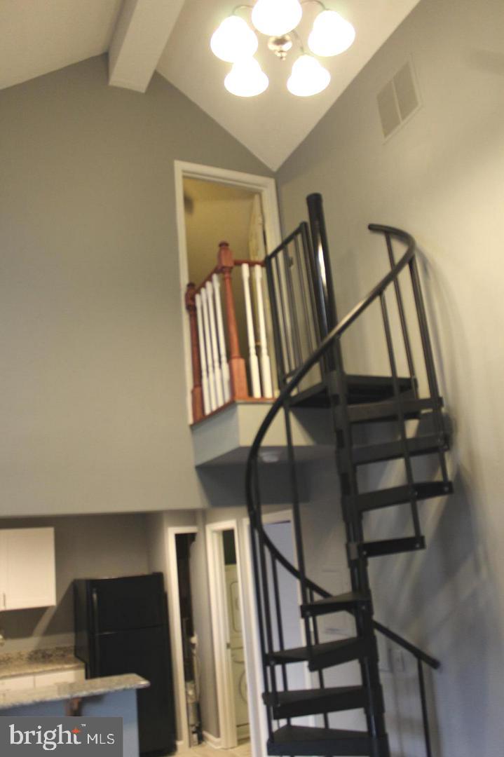 THE TIERS OF LAUREL LAKE - Residential Lease