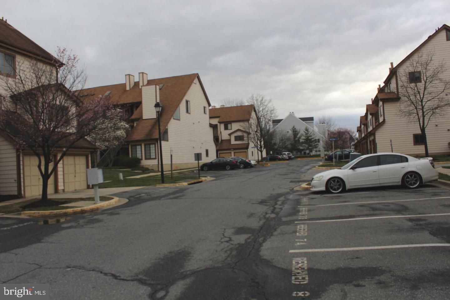 THE TIERS OF LAUREL LAKE - Residential Lease