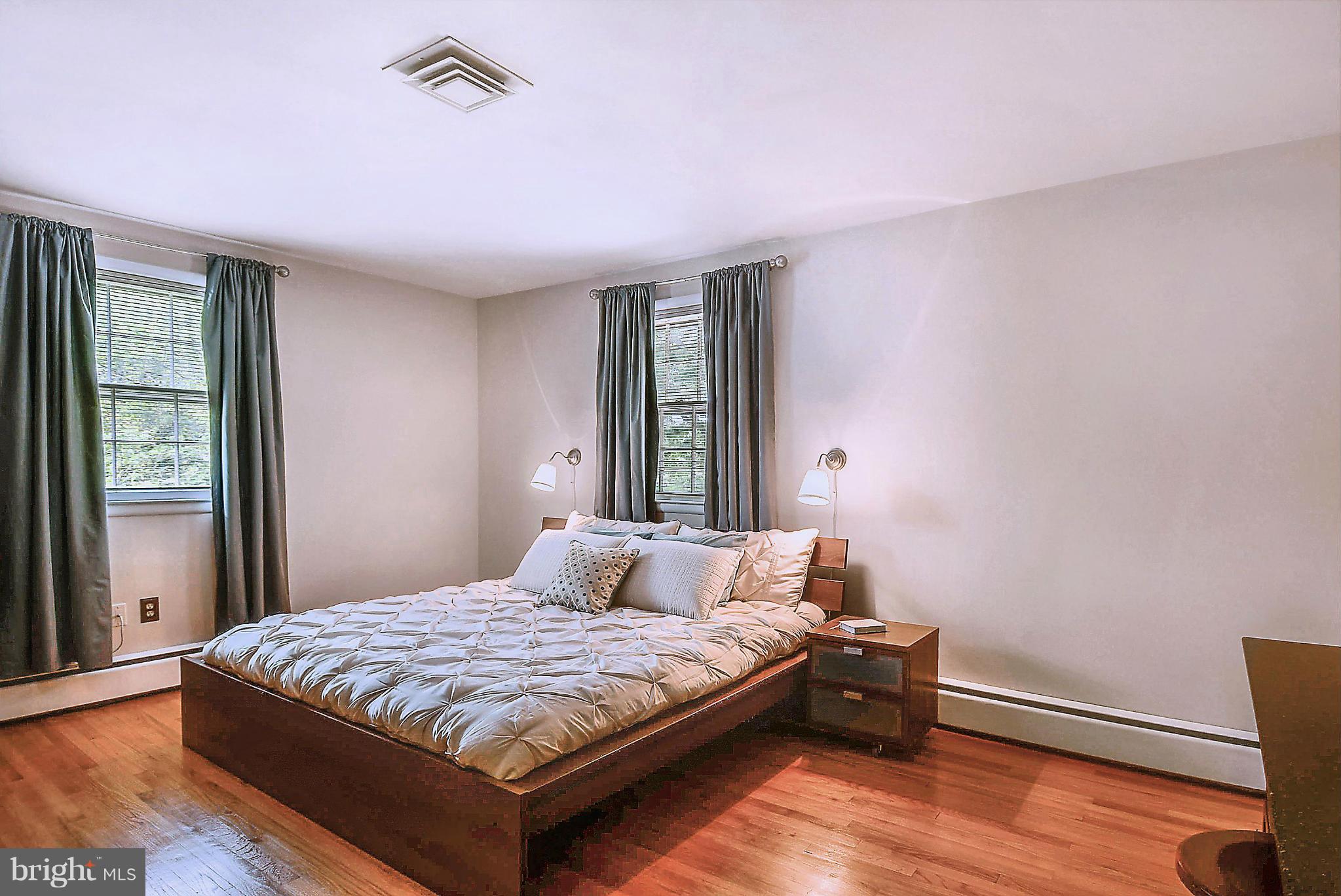 DULANEY FOREST - Residential