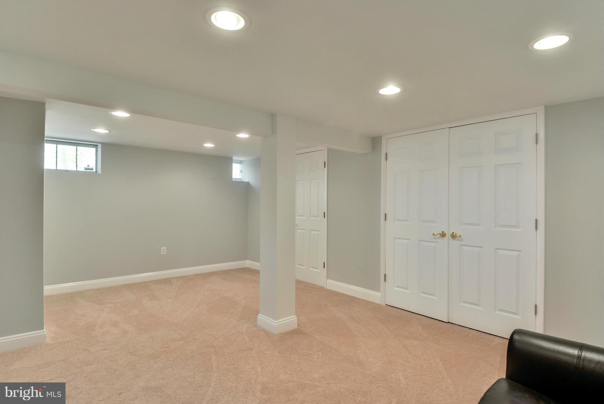 DULANEY FOREST - Residential