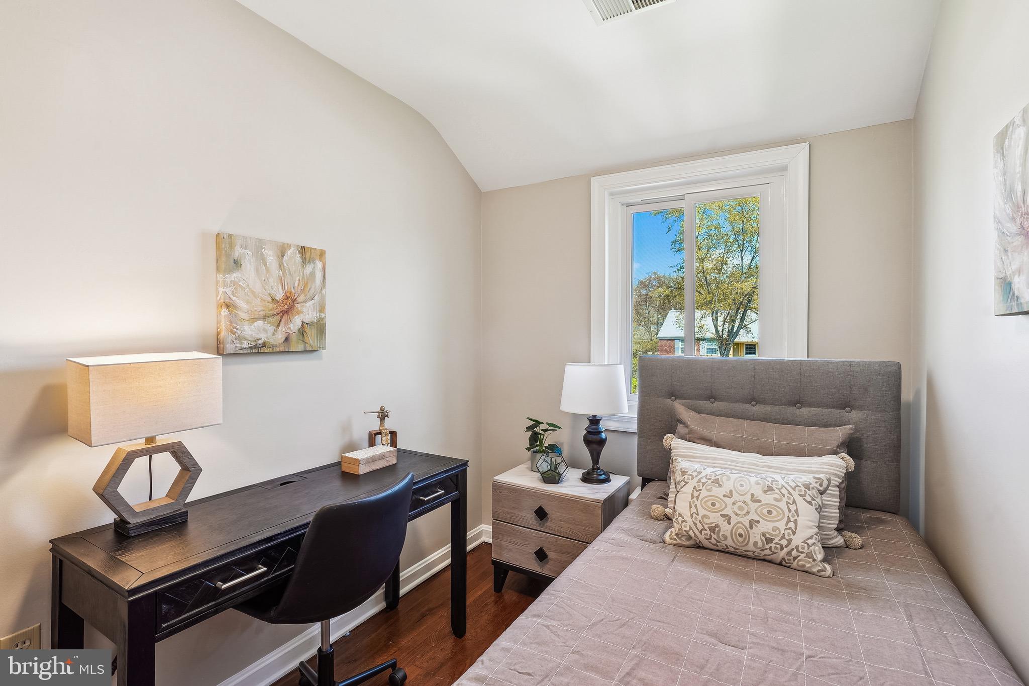 KENWOOD TOWERS - Residential