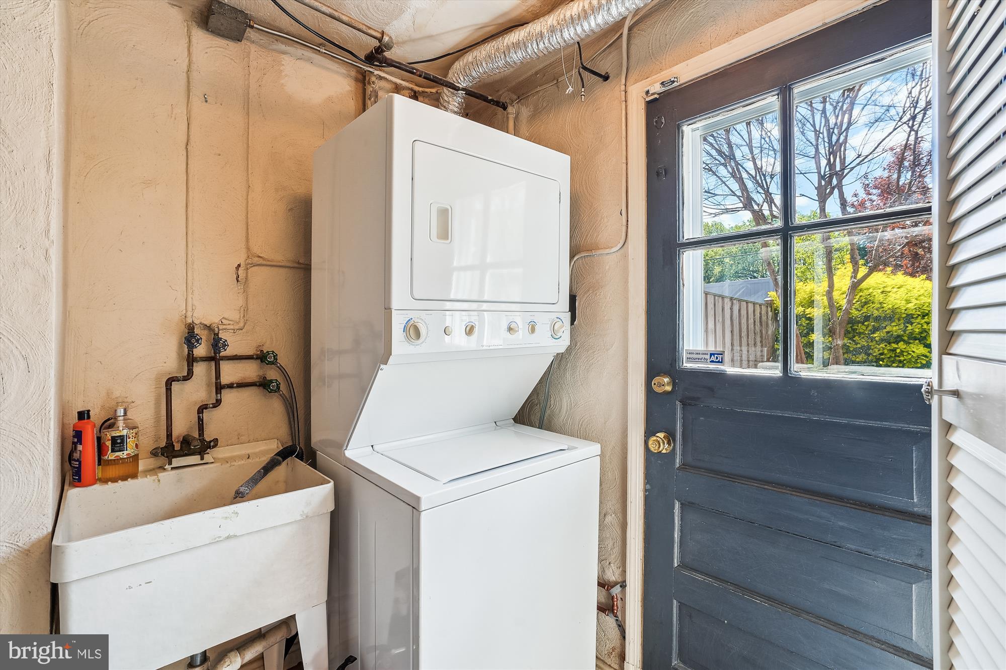 KENWOOD TOWERS - Residential