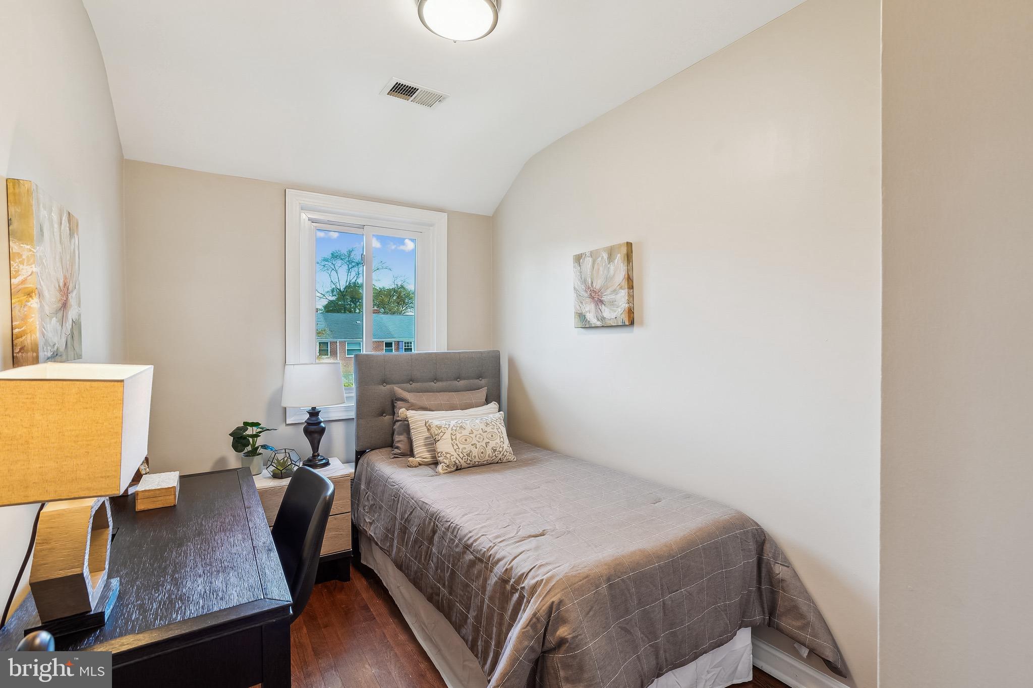 KENWOOD TOWERS - Residential