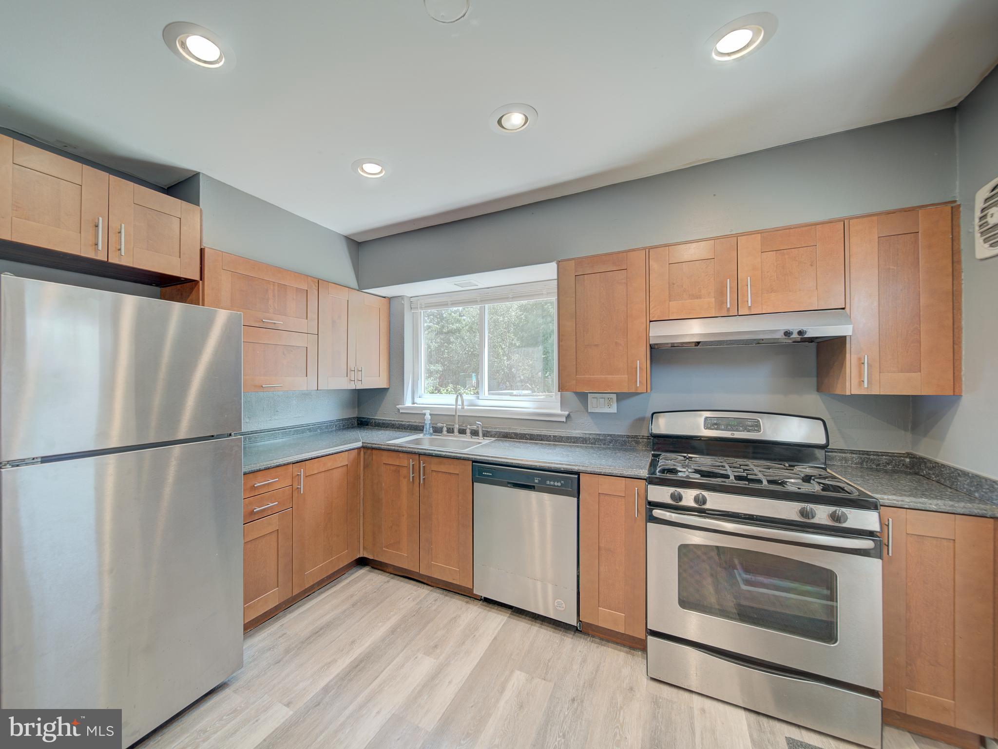 HILLCREST HEIGHTS - Residential Lease