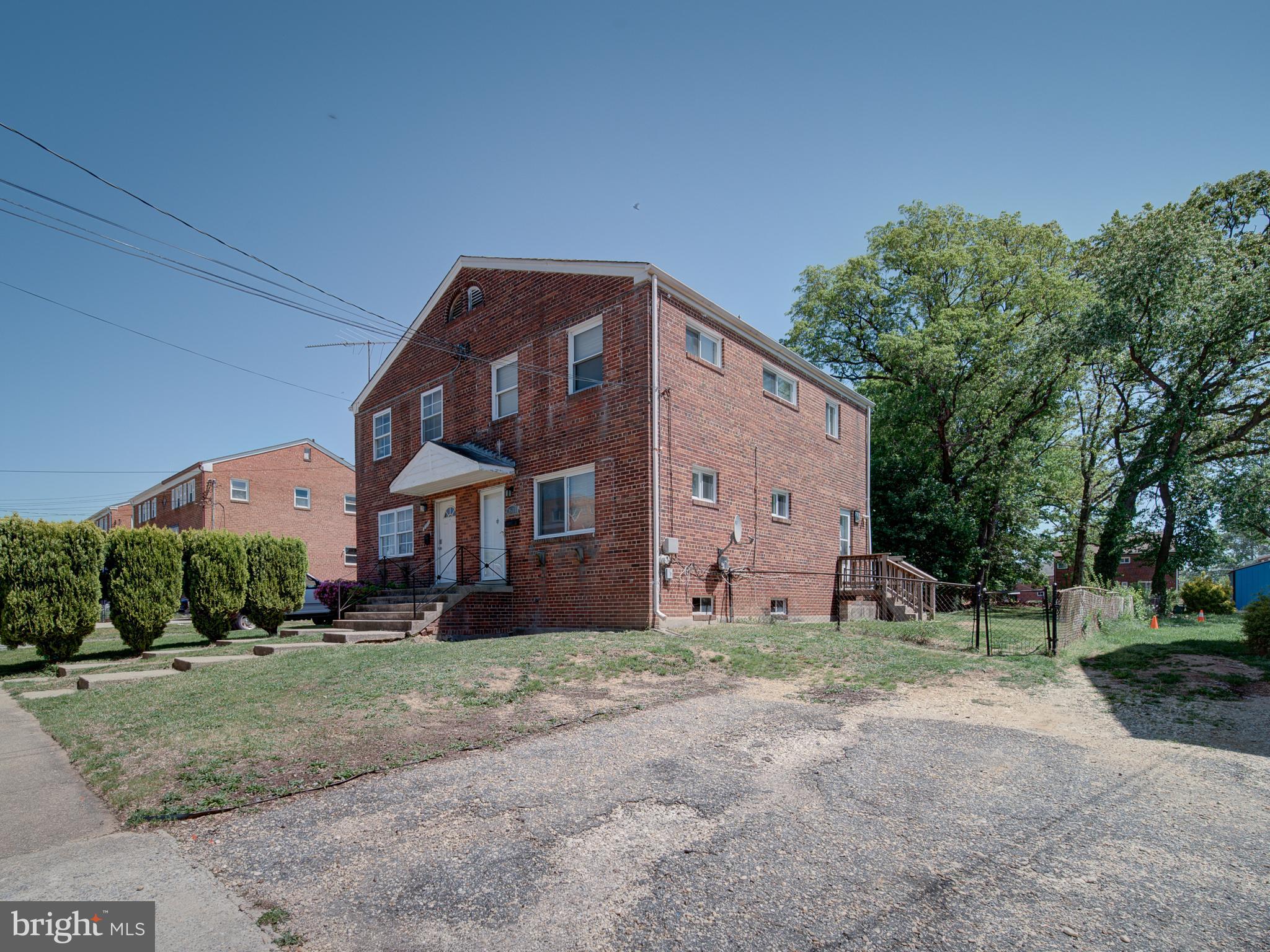 HILLCREST HEIGHTS - Residential Lease