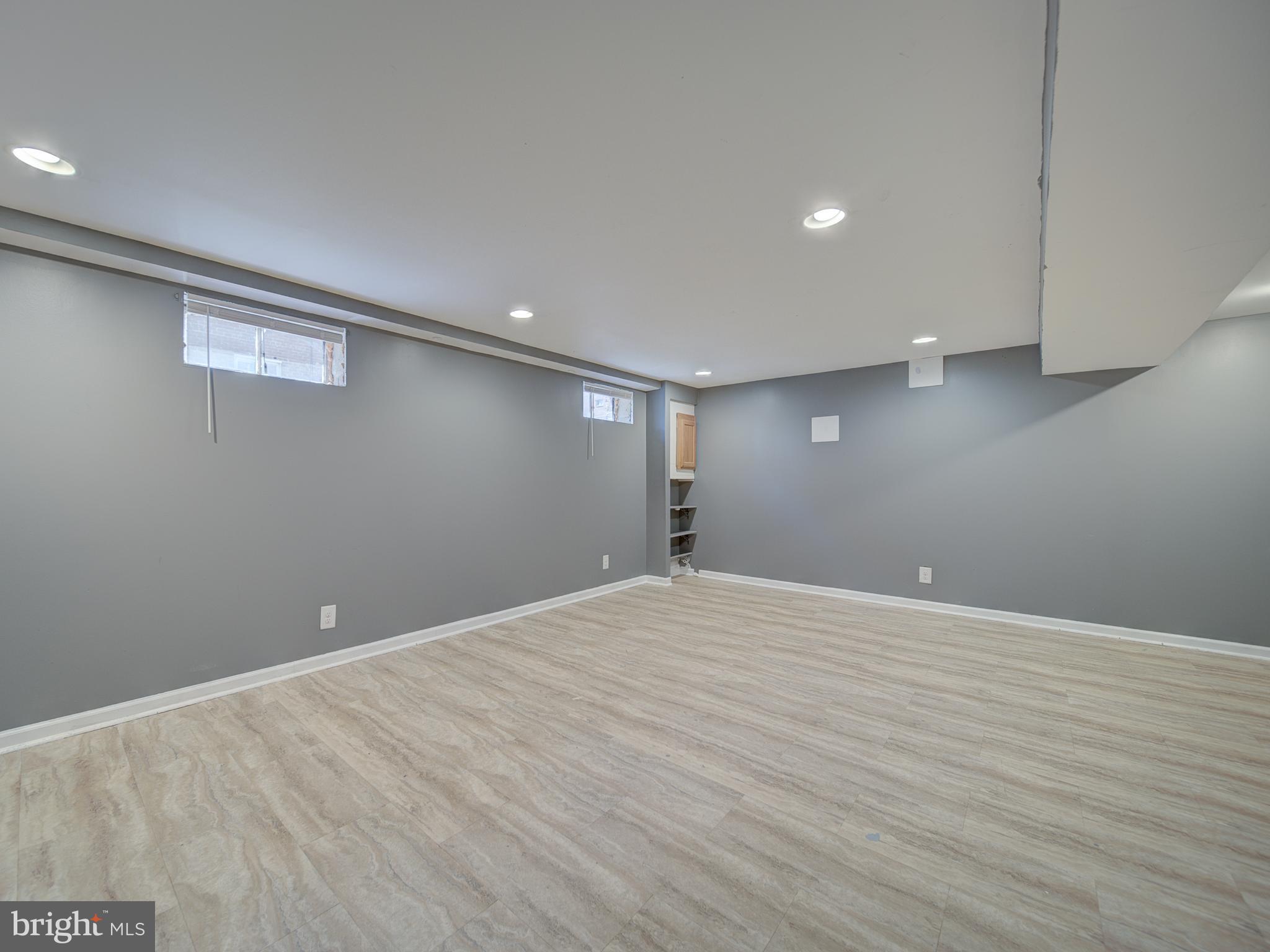 HILLCREST HEIGHTS - Residential Lease