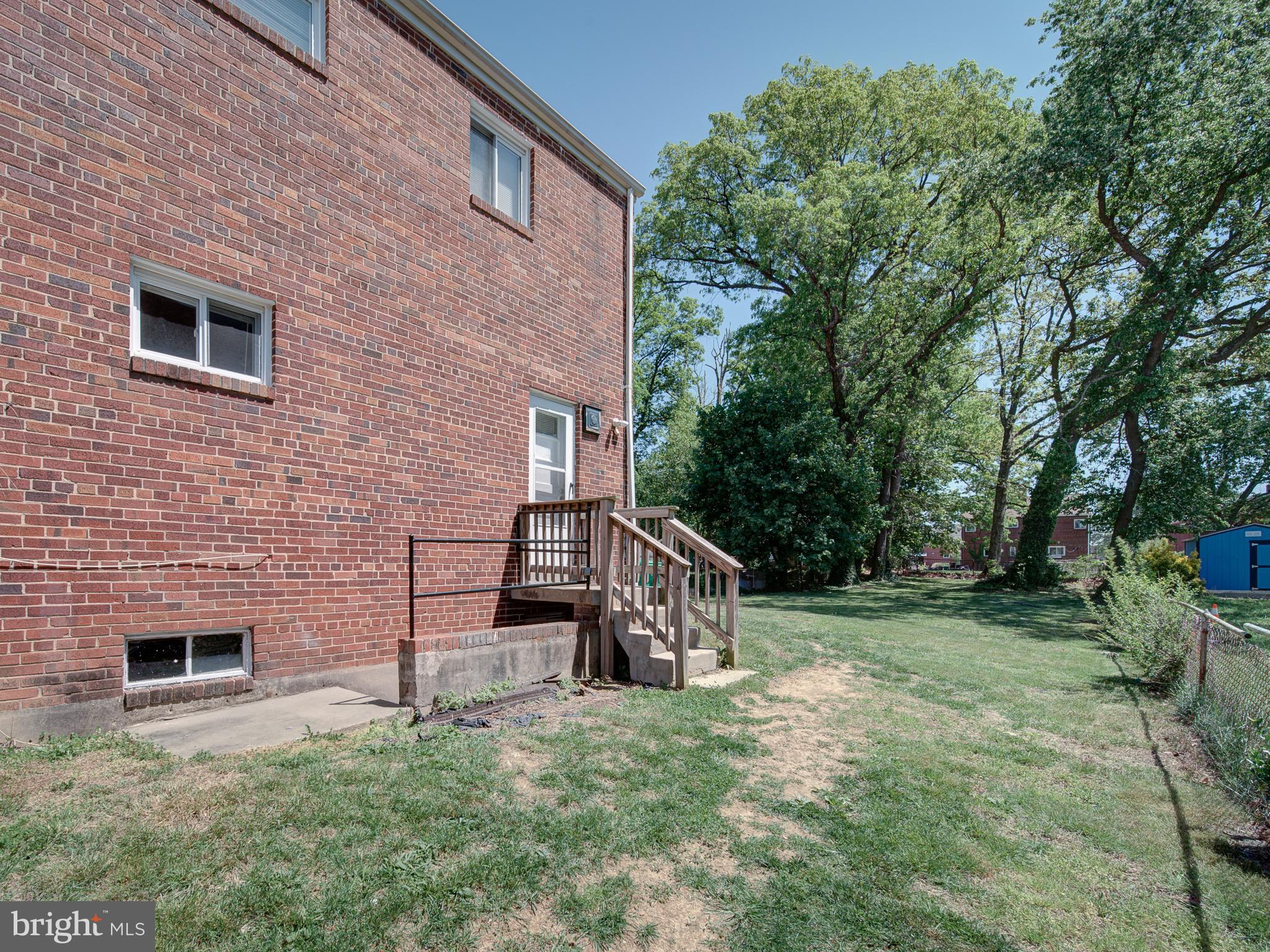 HILLCREST HEIGHTS - Residential Lease